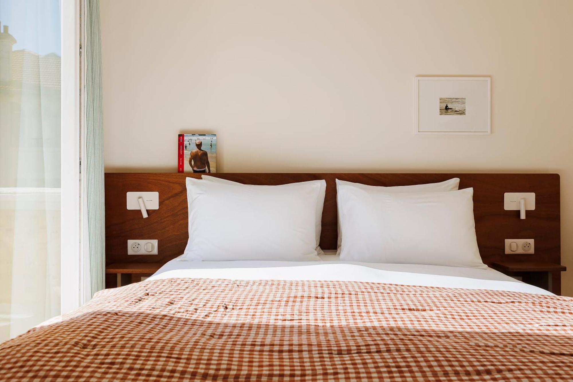 Double Room,1695739233:JPEG