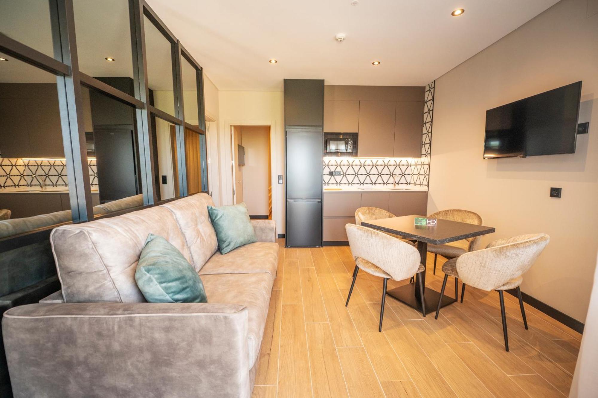 Apartment,1676731090:JPEG