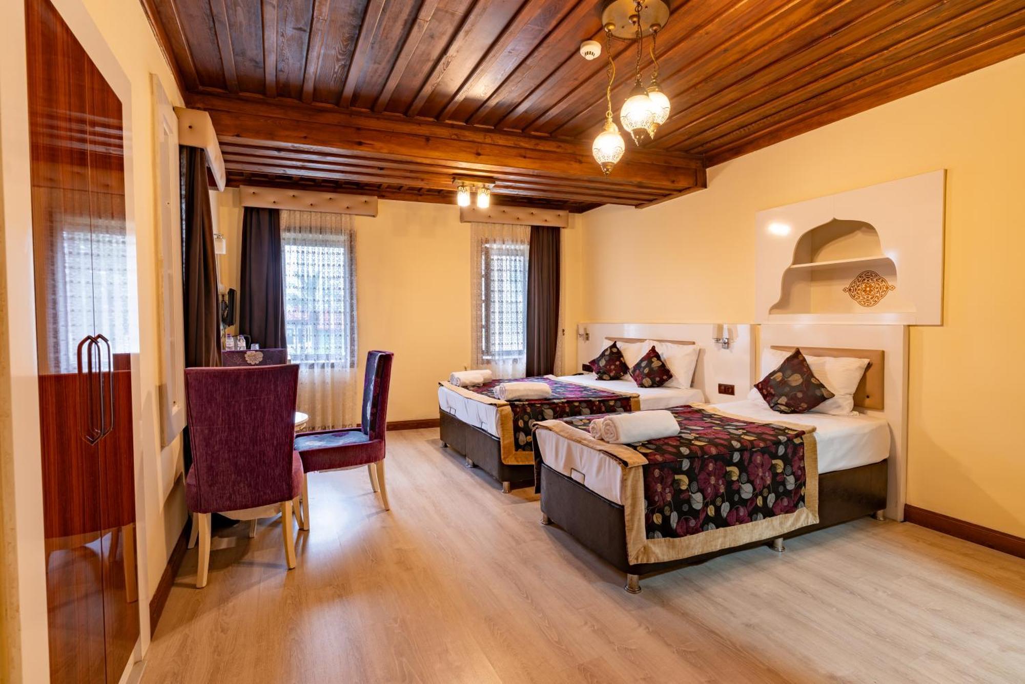 Deluxe Triple Room