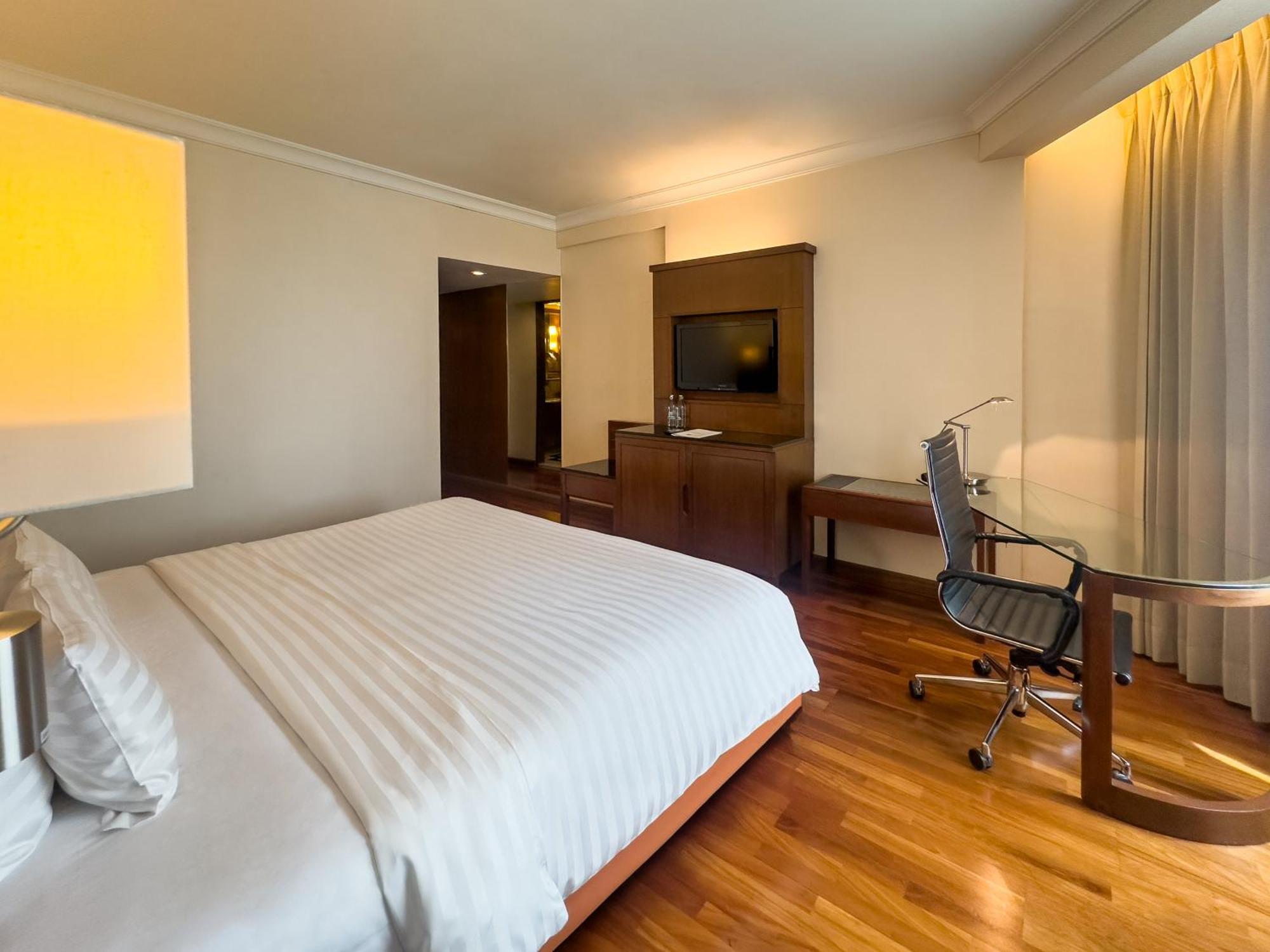 Deluxe King Room,1676732877:JPEG