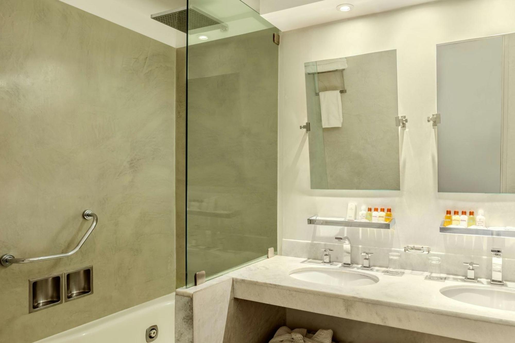 Classic Guest room 2 Twin or Single Beds