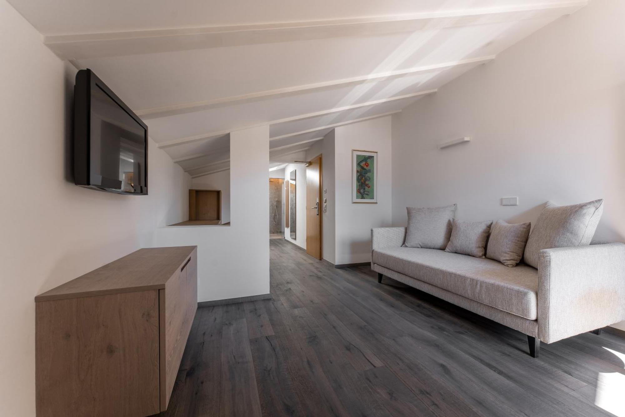 Standard Suite