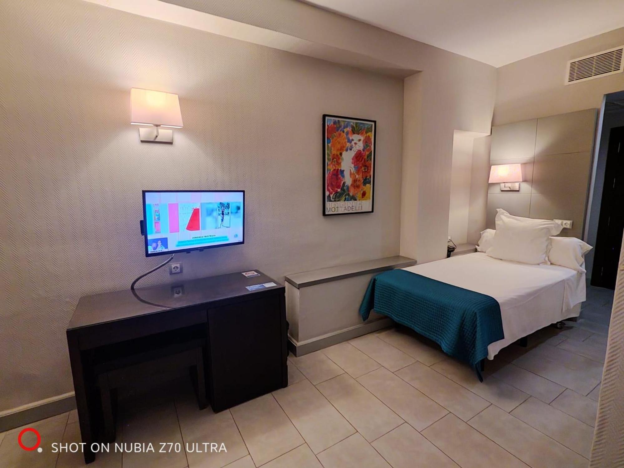 Single Room,1676737306:JPEG