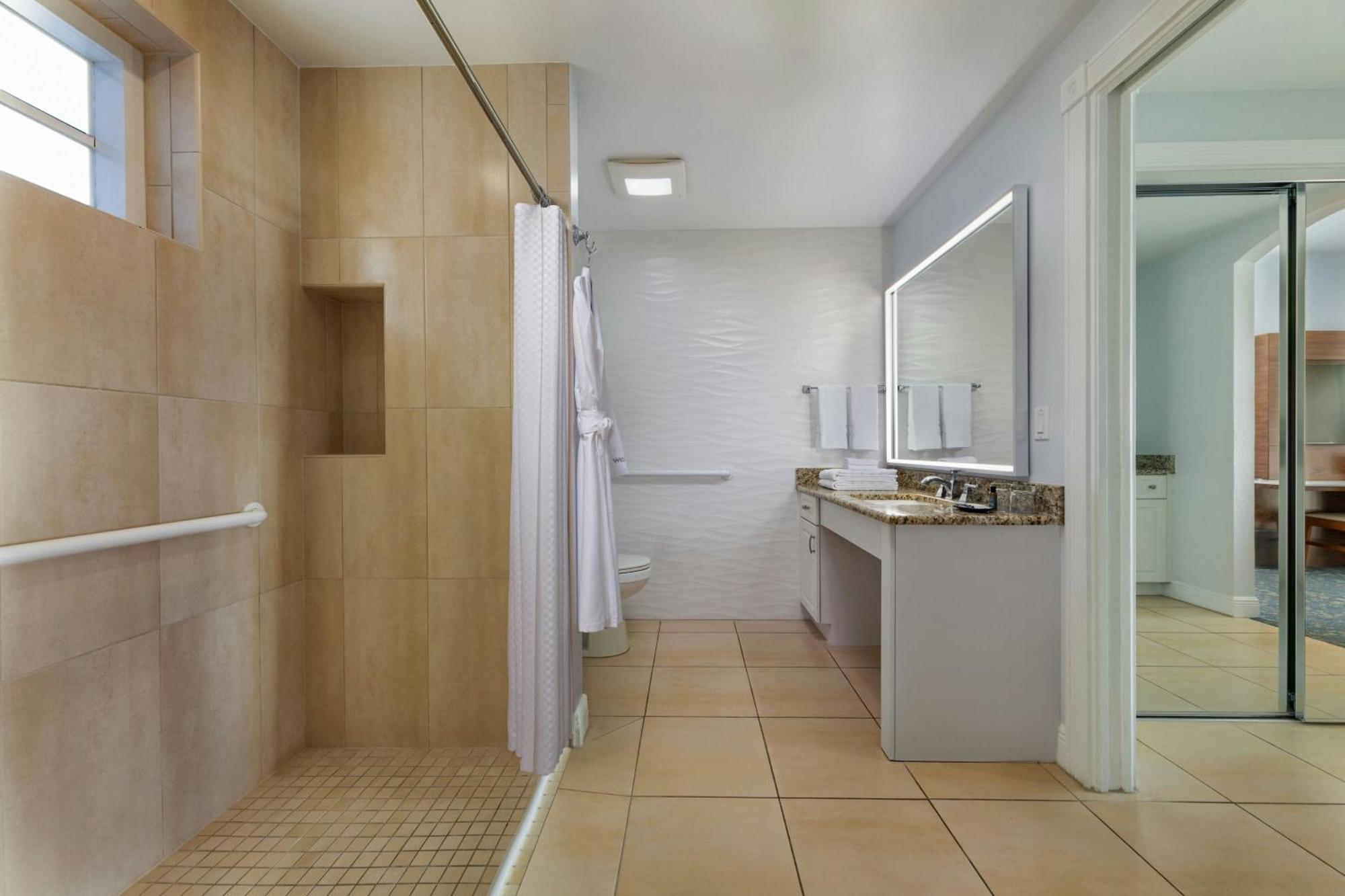 One-Bedroom Suite