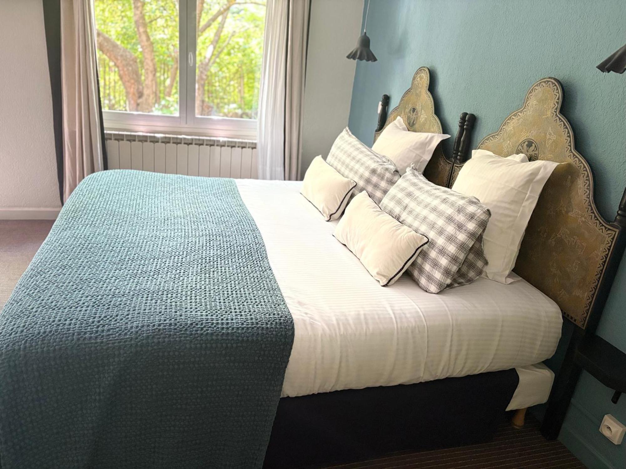 Large Double Room,1676741233:JPEG