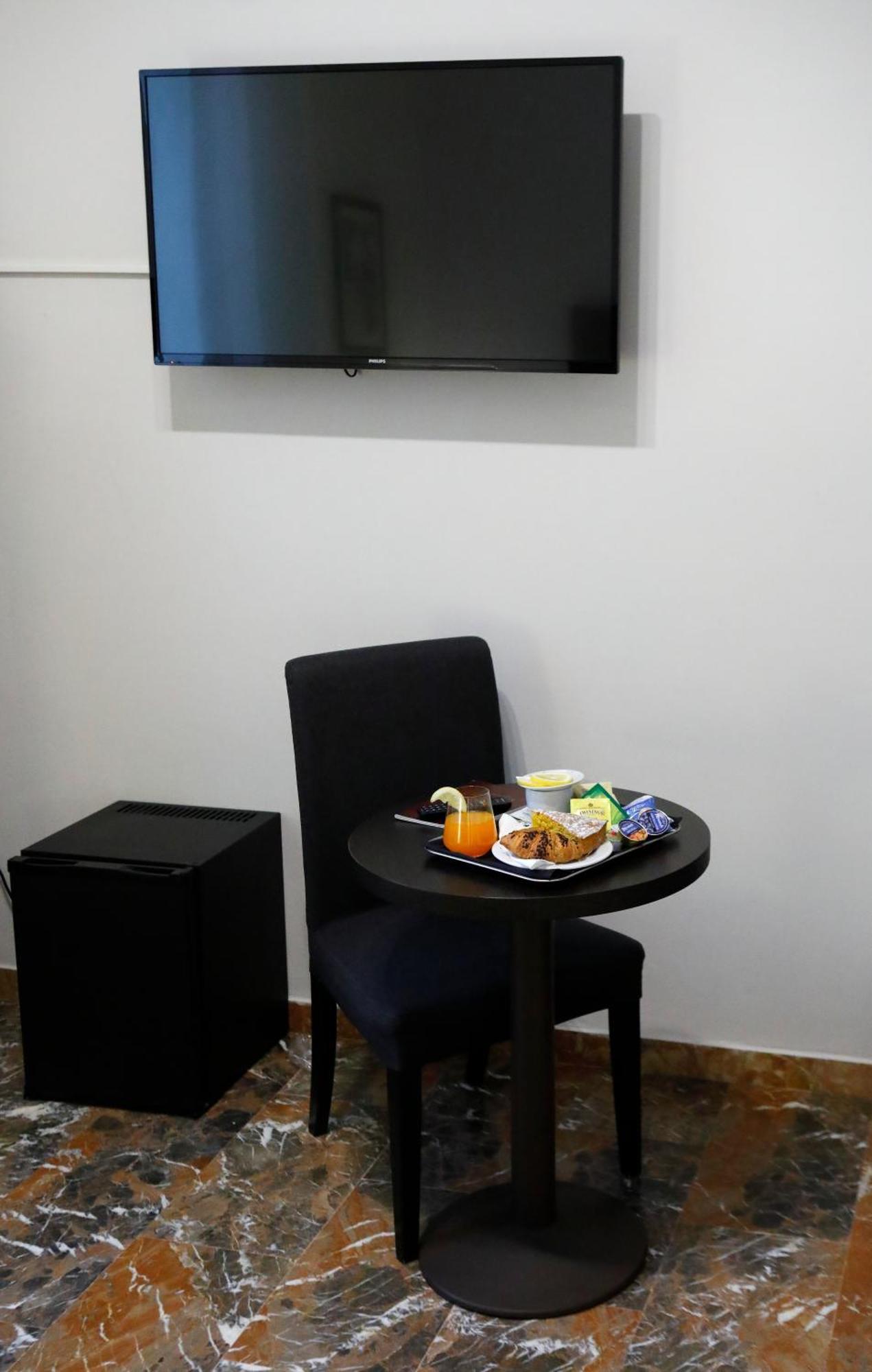 Double Room,1152271857:JPEG