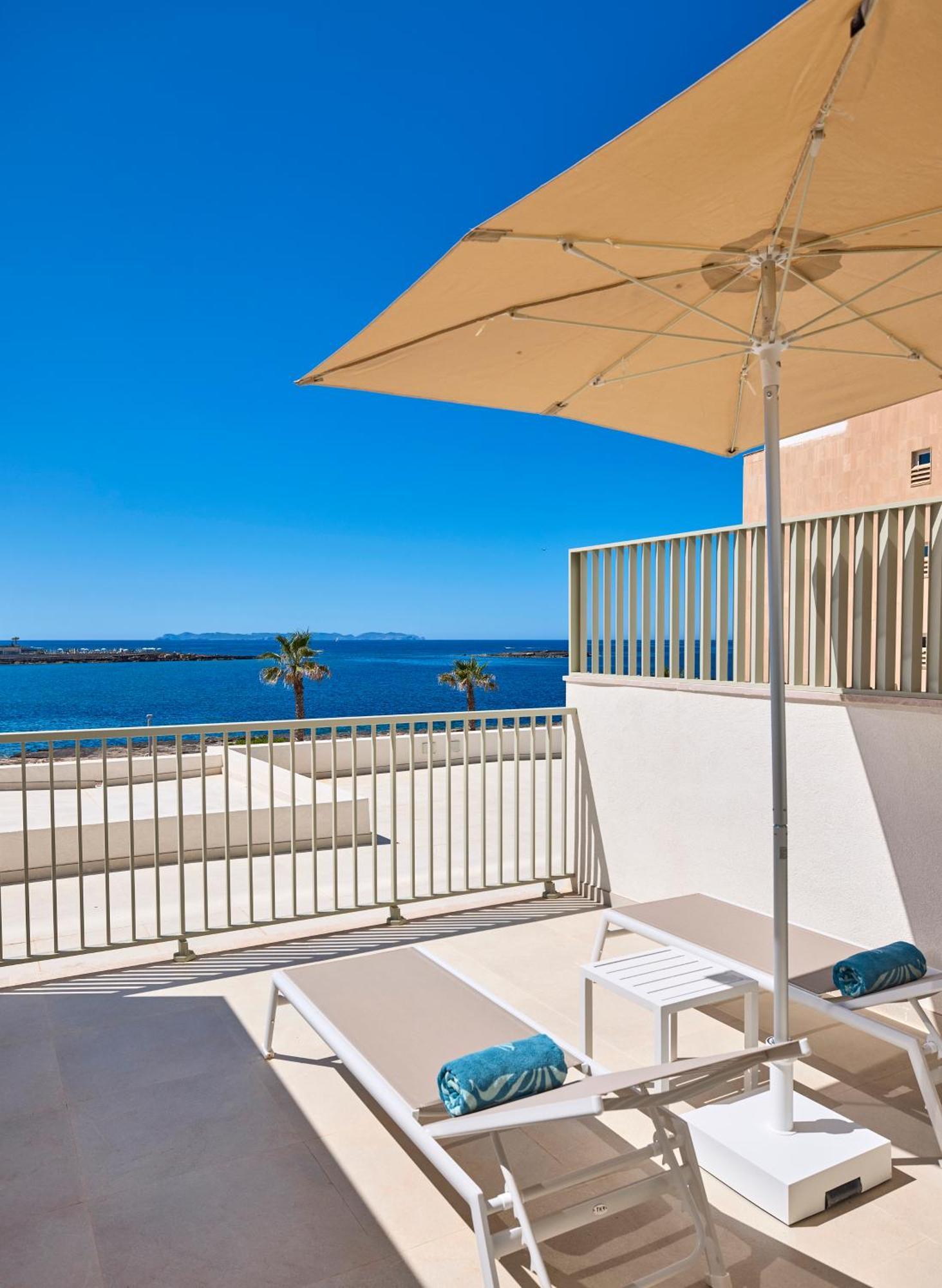 Family Room Sea View