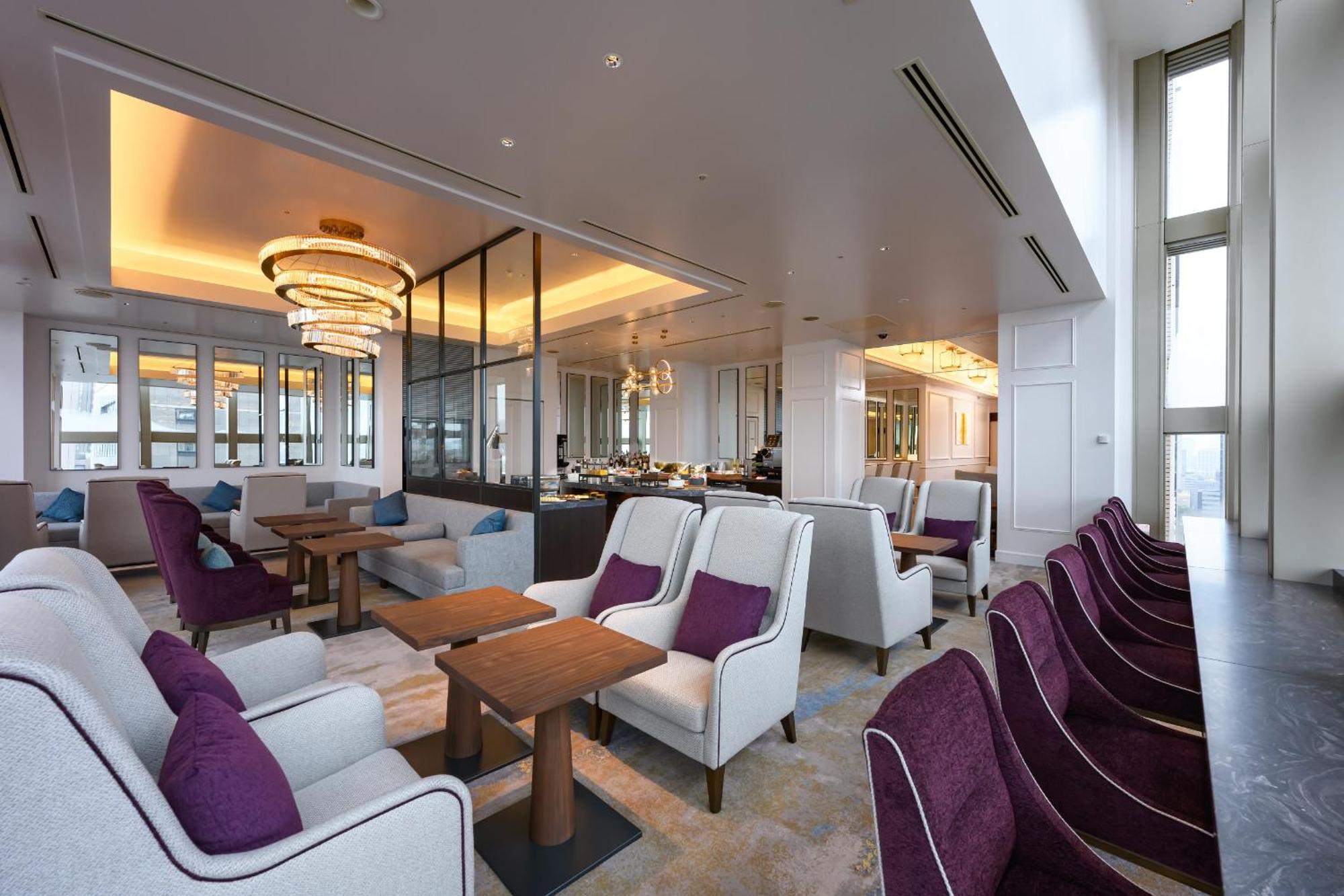 Deluxe Twin Room Non-Smoking Club Lounge Access