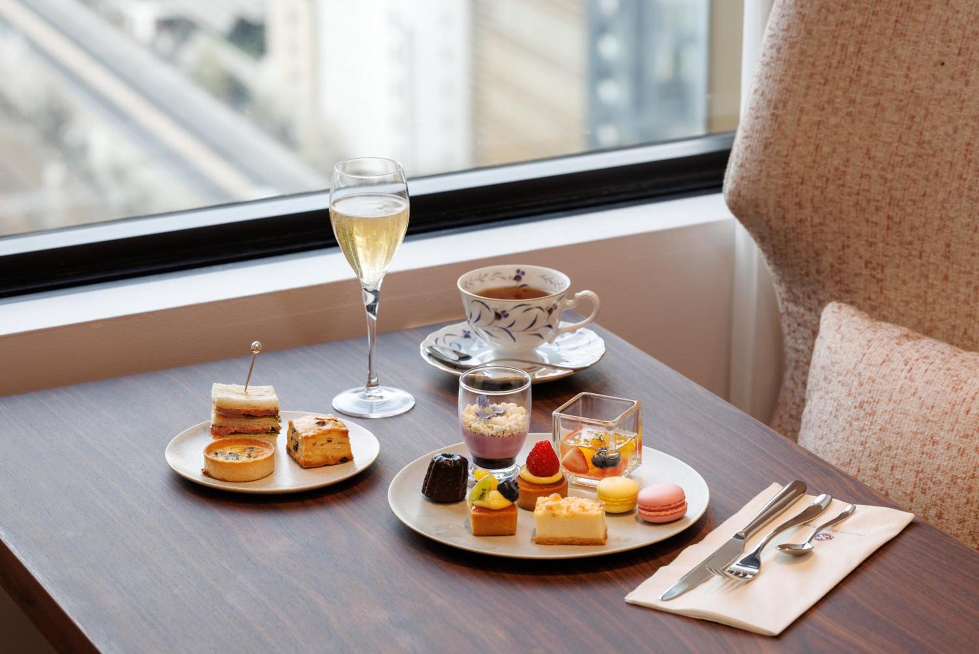 Deluxe Twin Room Non-Smoking Club Lounge Access