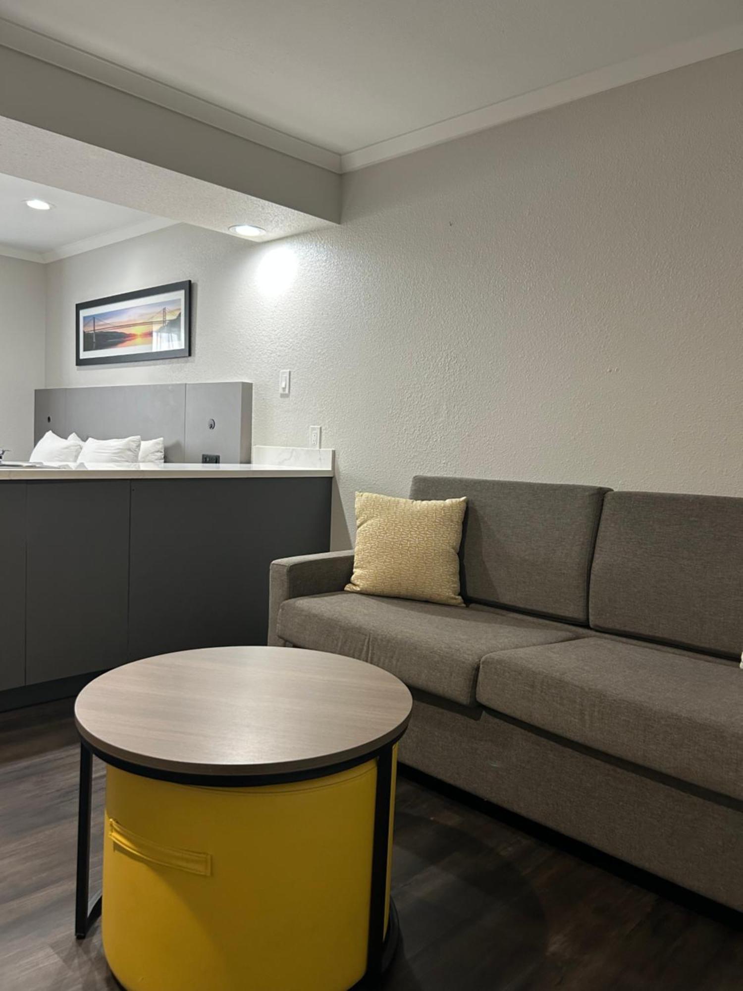 One Room Suite Sofa bed Non Smoking