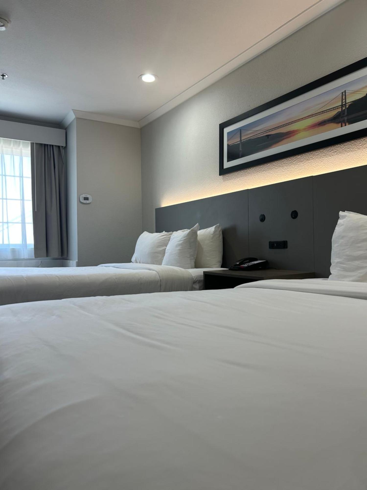 Quadruple Room Two Queen Beds Non Smoking
