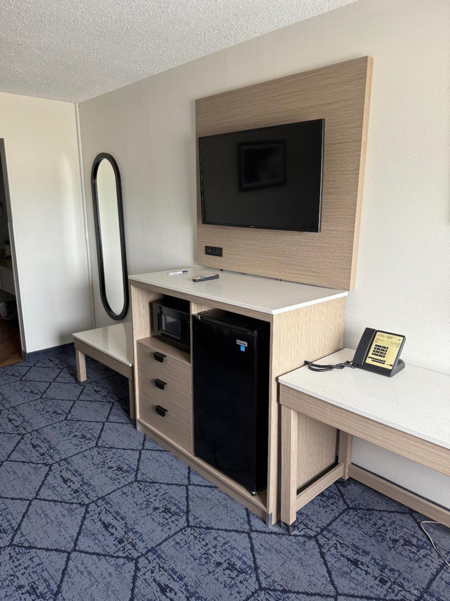 Double Room Two Double Beds Non-Smoking