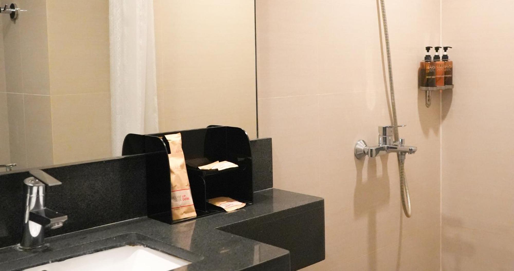 Premier Twin Access to Pool Gym