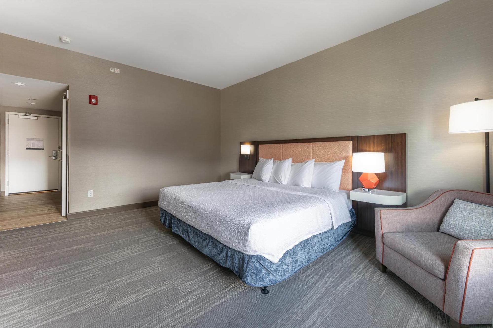 King Room,1676790474:JPEG