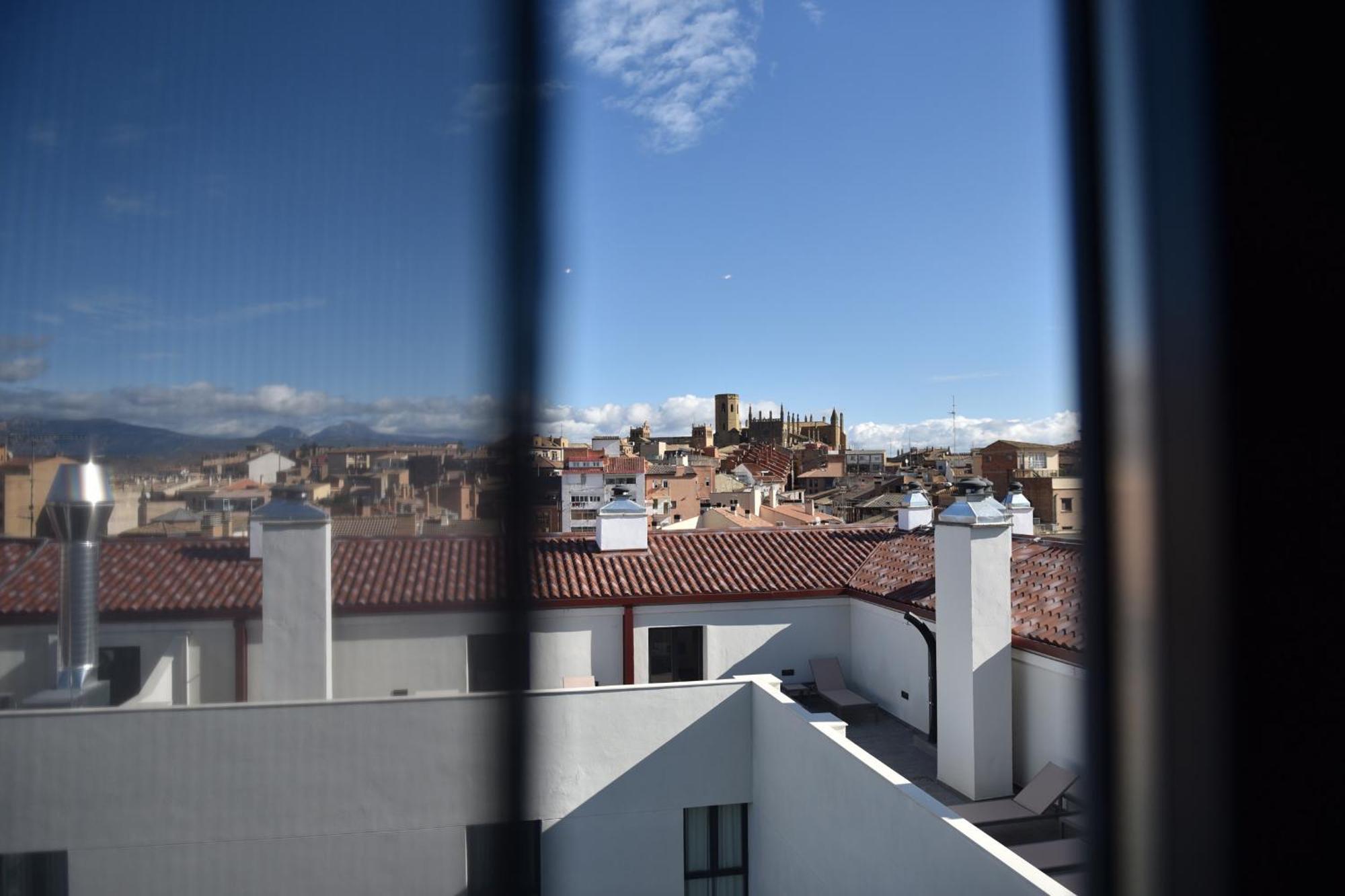 Suite Terrace,1677854321:JPEG