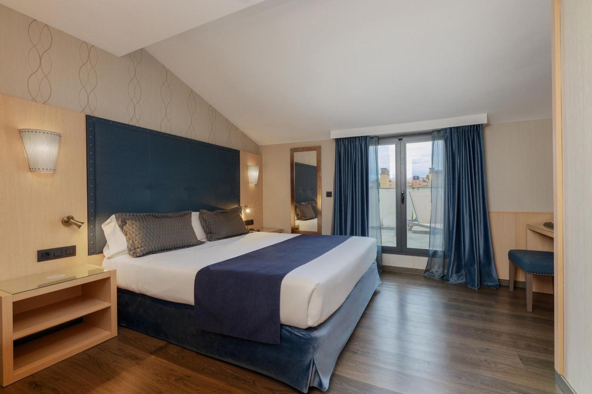 Double or Twin Room Terrace