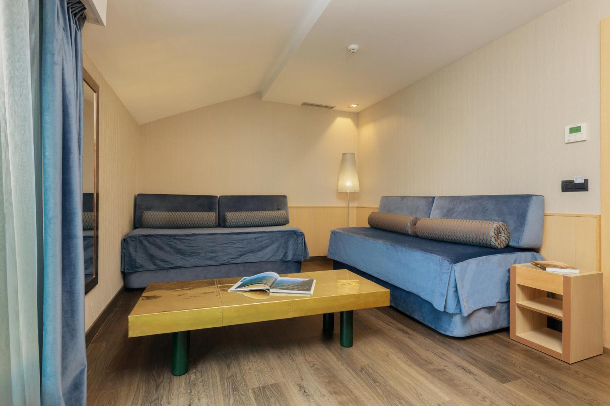 Quadruple Room Terrace