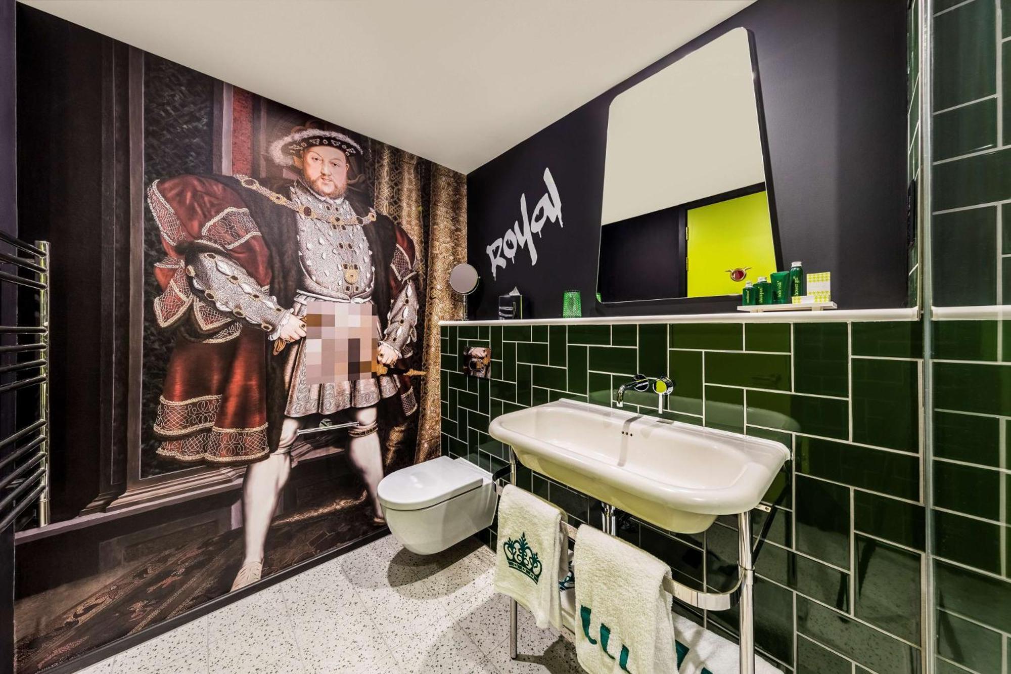 nhow Superior Room