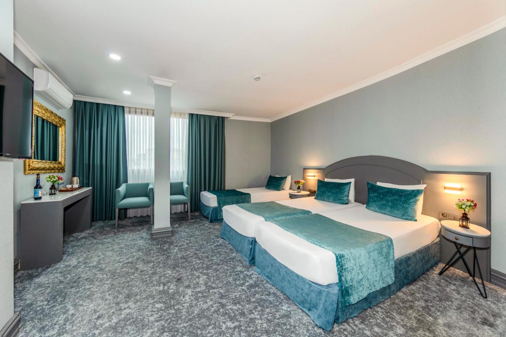 Triple Room
