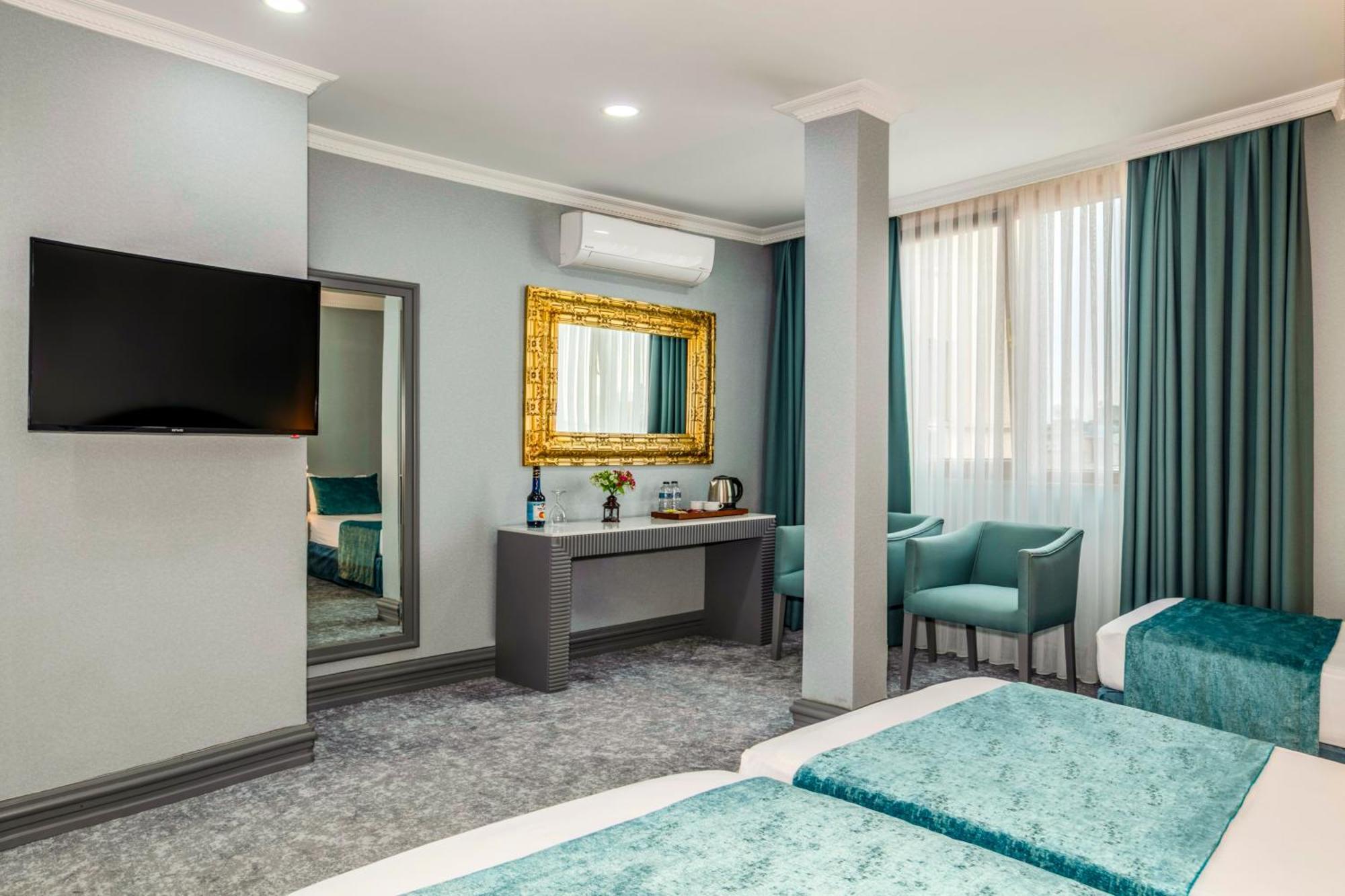 Triple Room