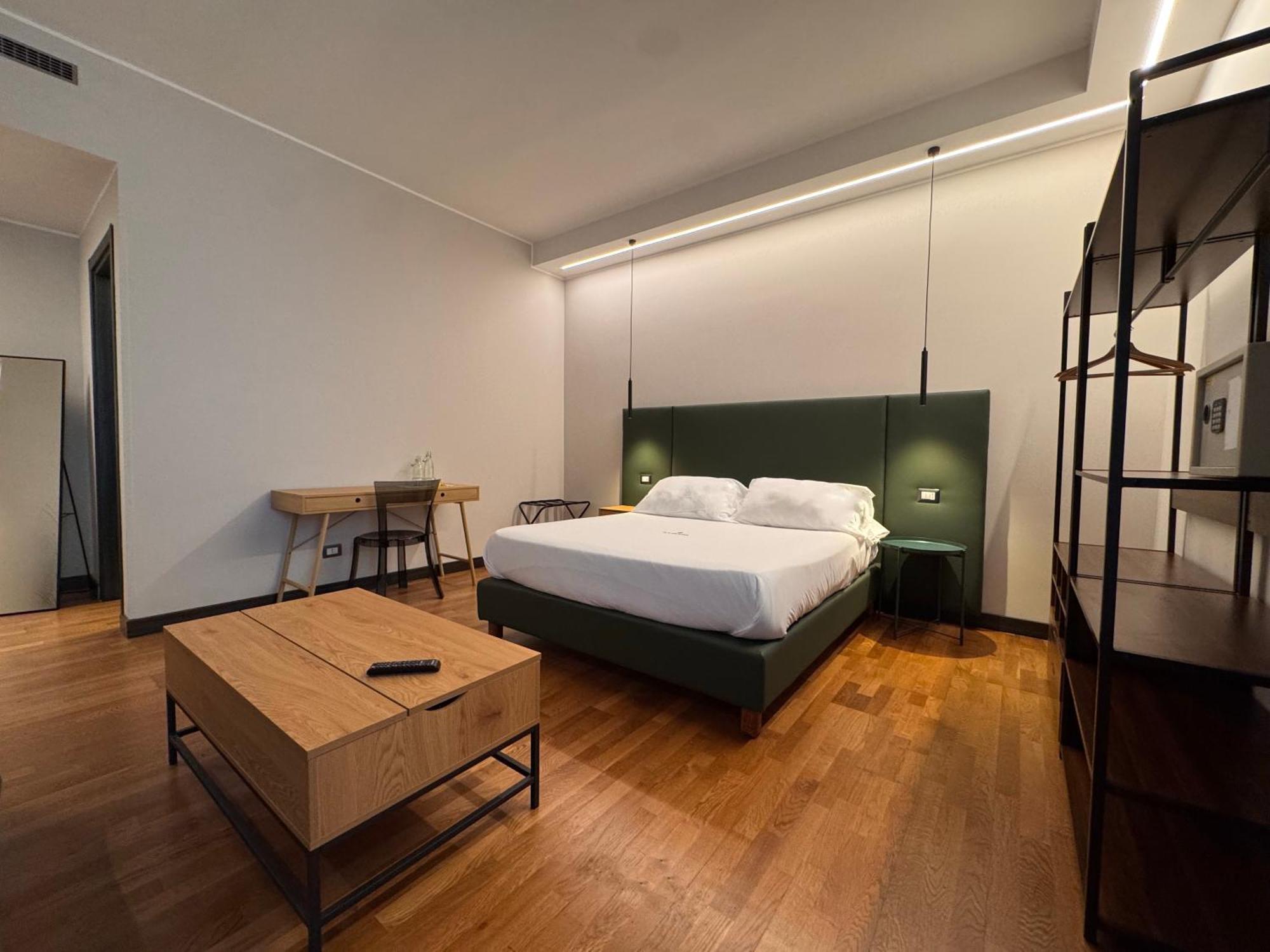 Large Double Room