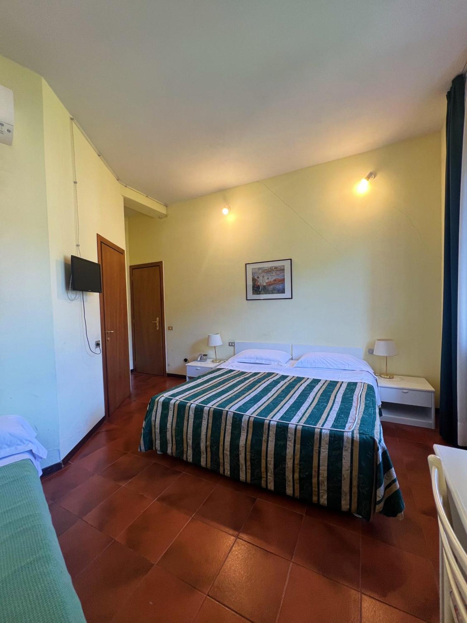 Triple Room,1678643439:JPEG
