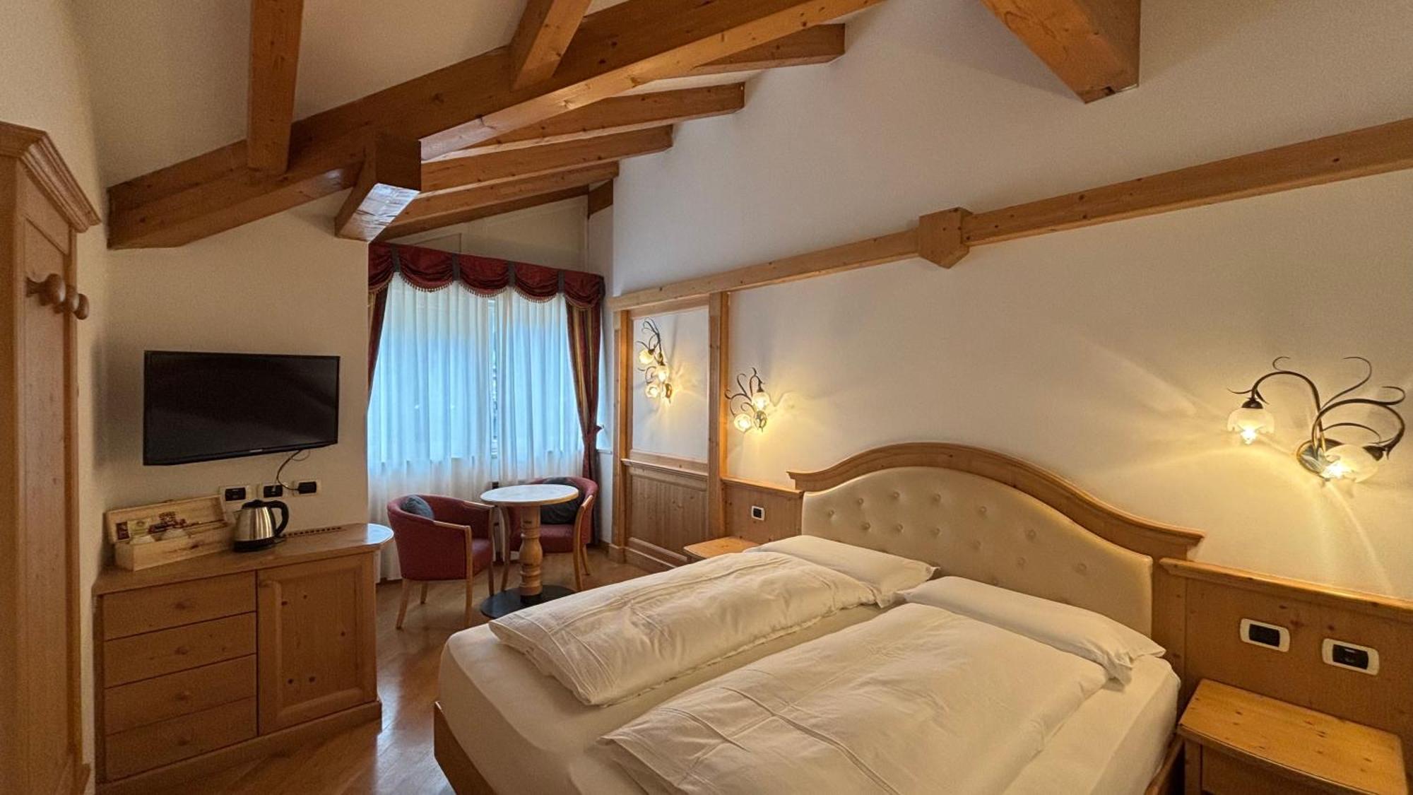 Double or Twin Room with Spa Access,1693290720:JPEG