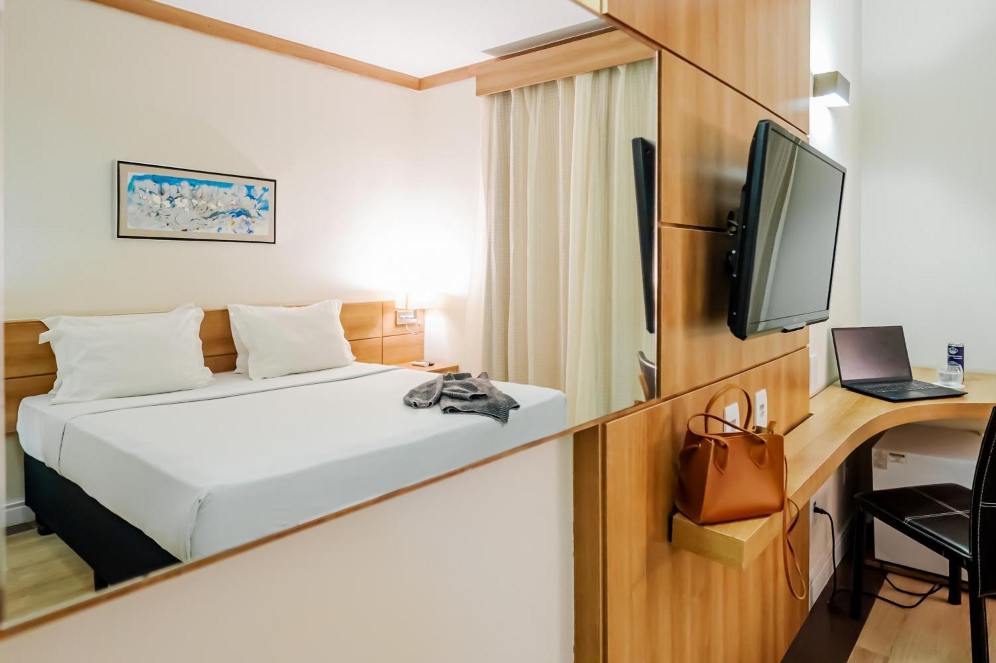 Luxury Double 1 Queen Bed