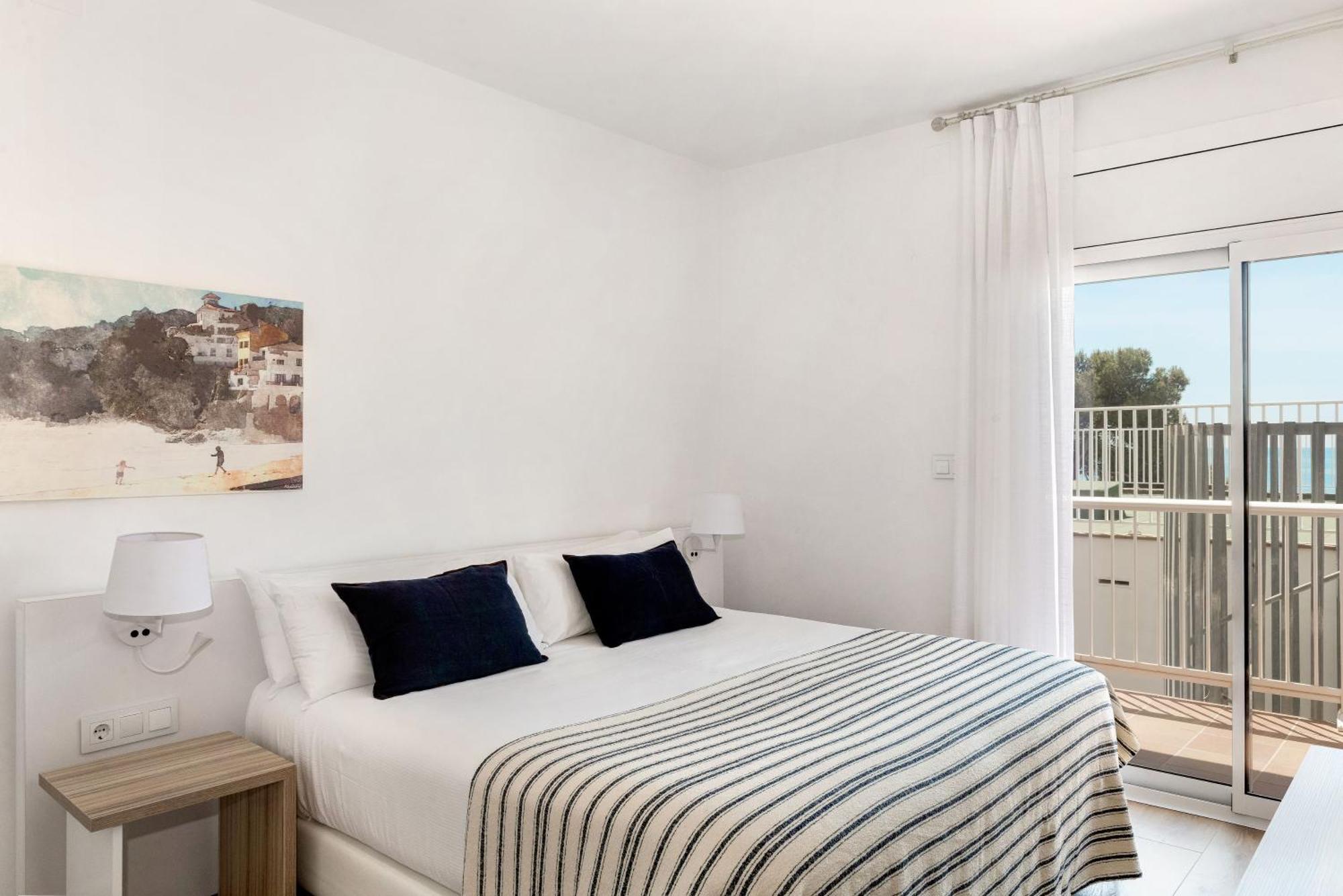 Standard Double or Twin Room Terrace