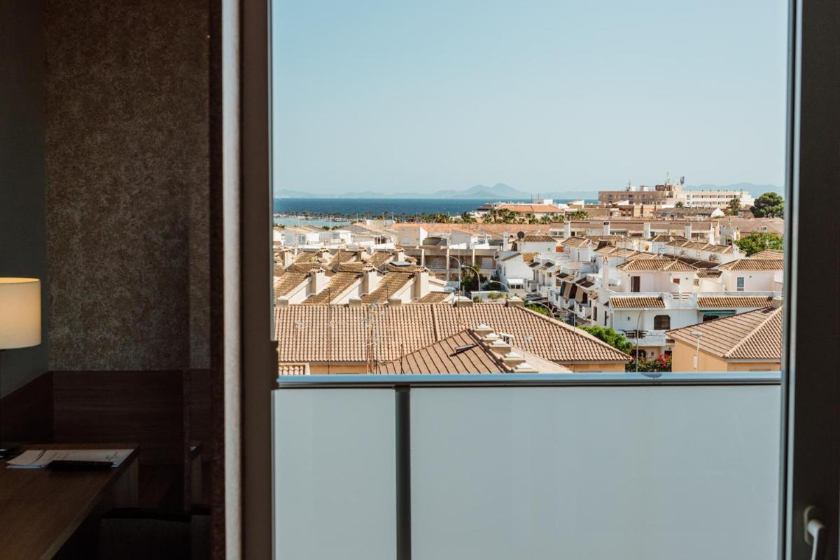 Standard Double or Twin Room Sea View