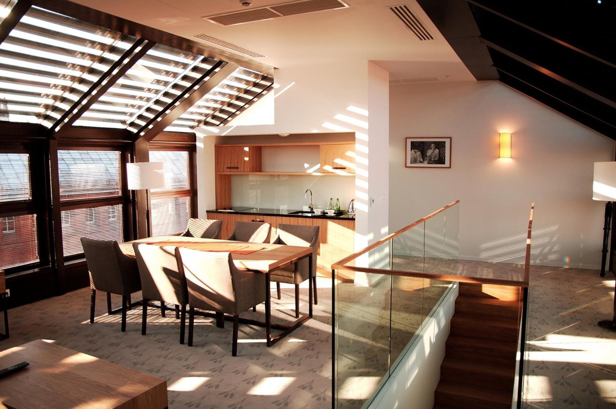 Duplex Suite