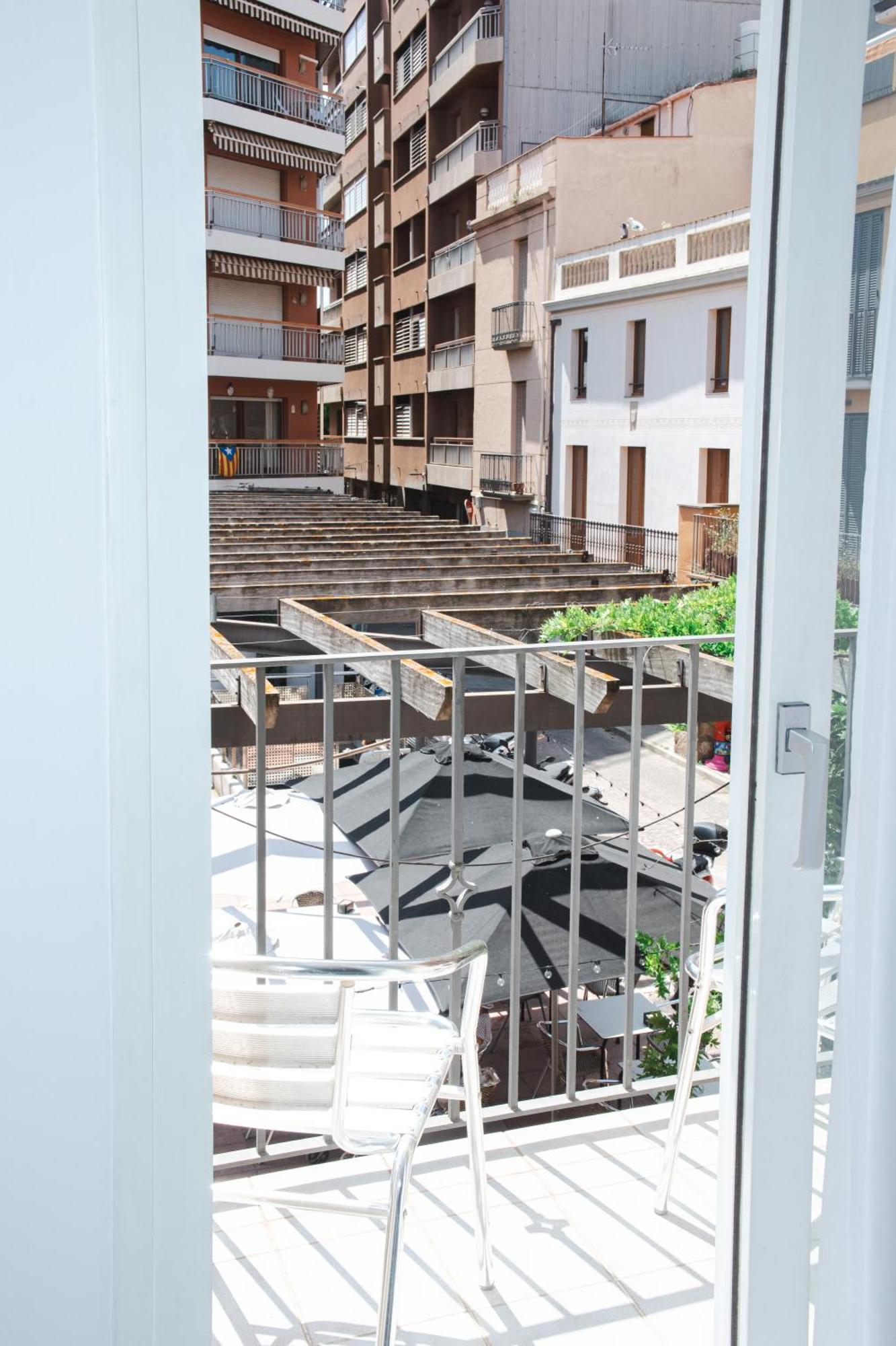 Twin Room Balcony,1682933877:JPEG