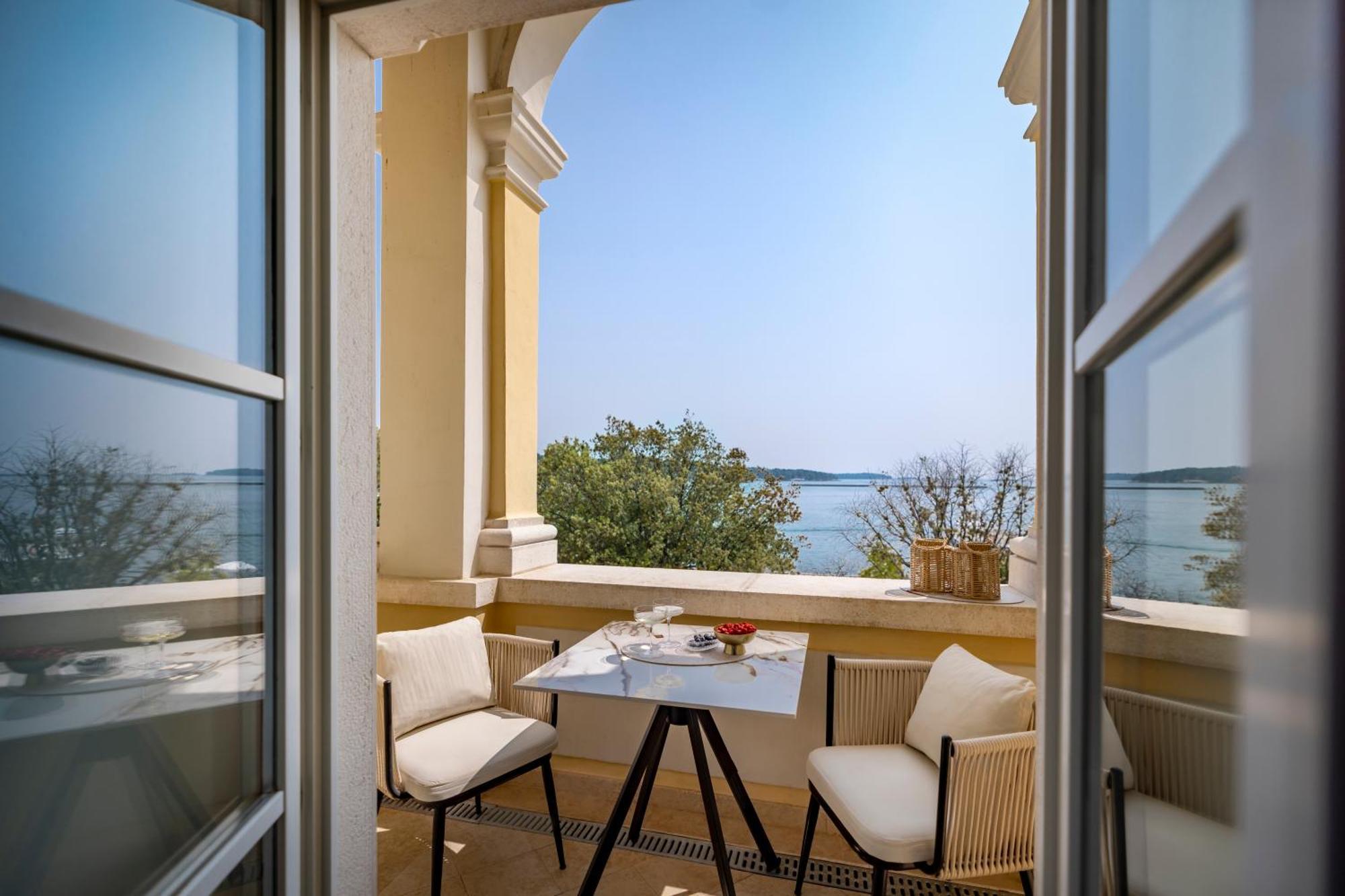 Superior Double Room Balcony Sea View