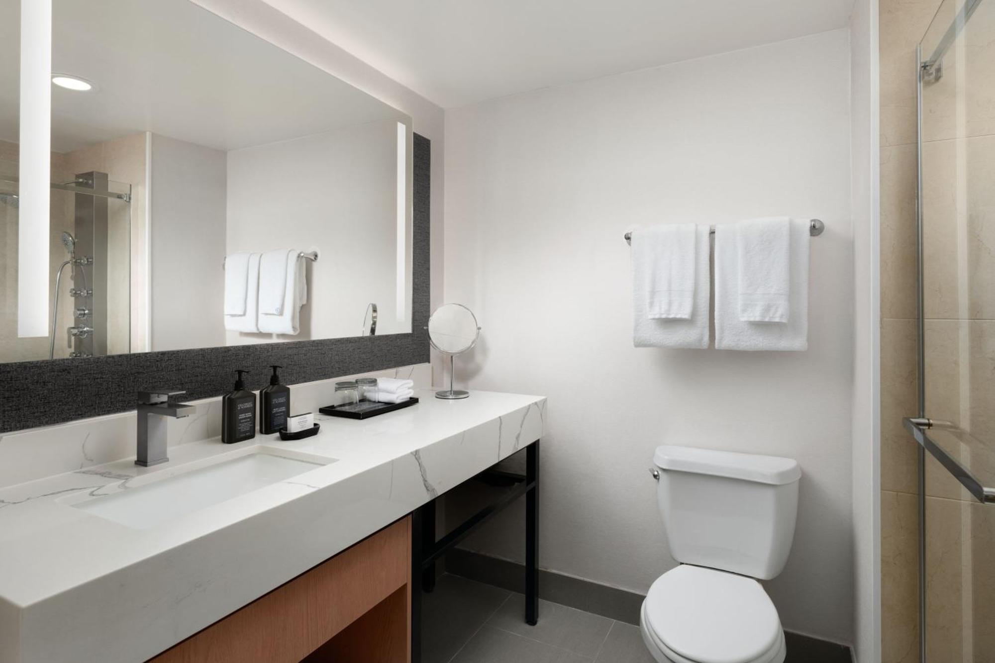 Double Room Two Double Beds Adapted Tub Mobility Hearing Accessible