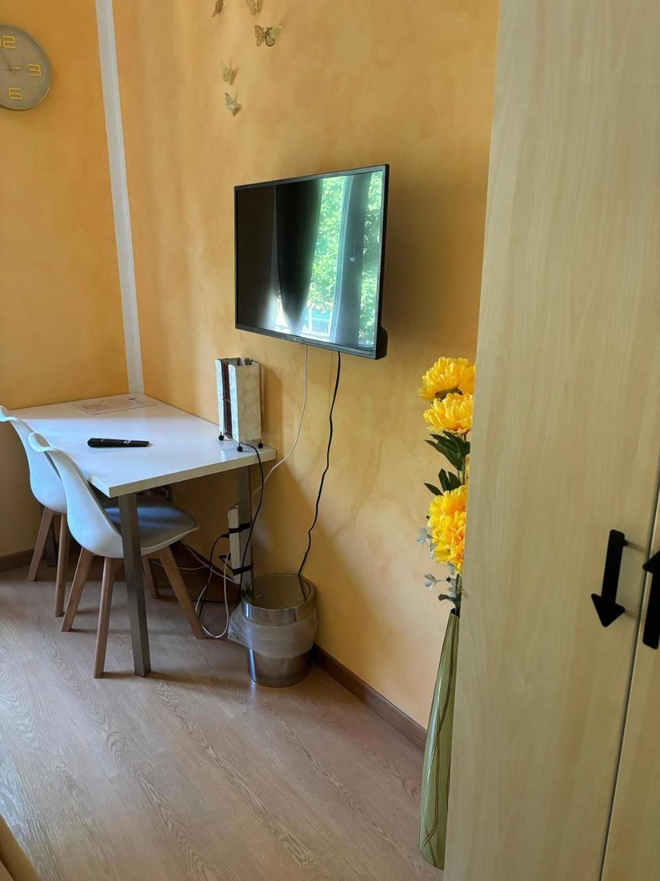 Triple Room Private Bathroom