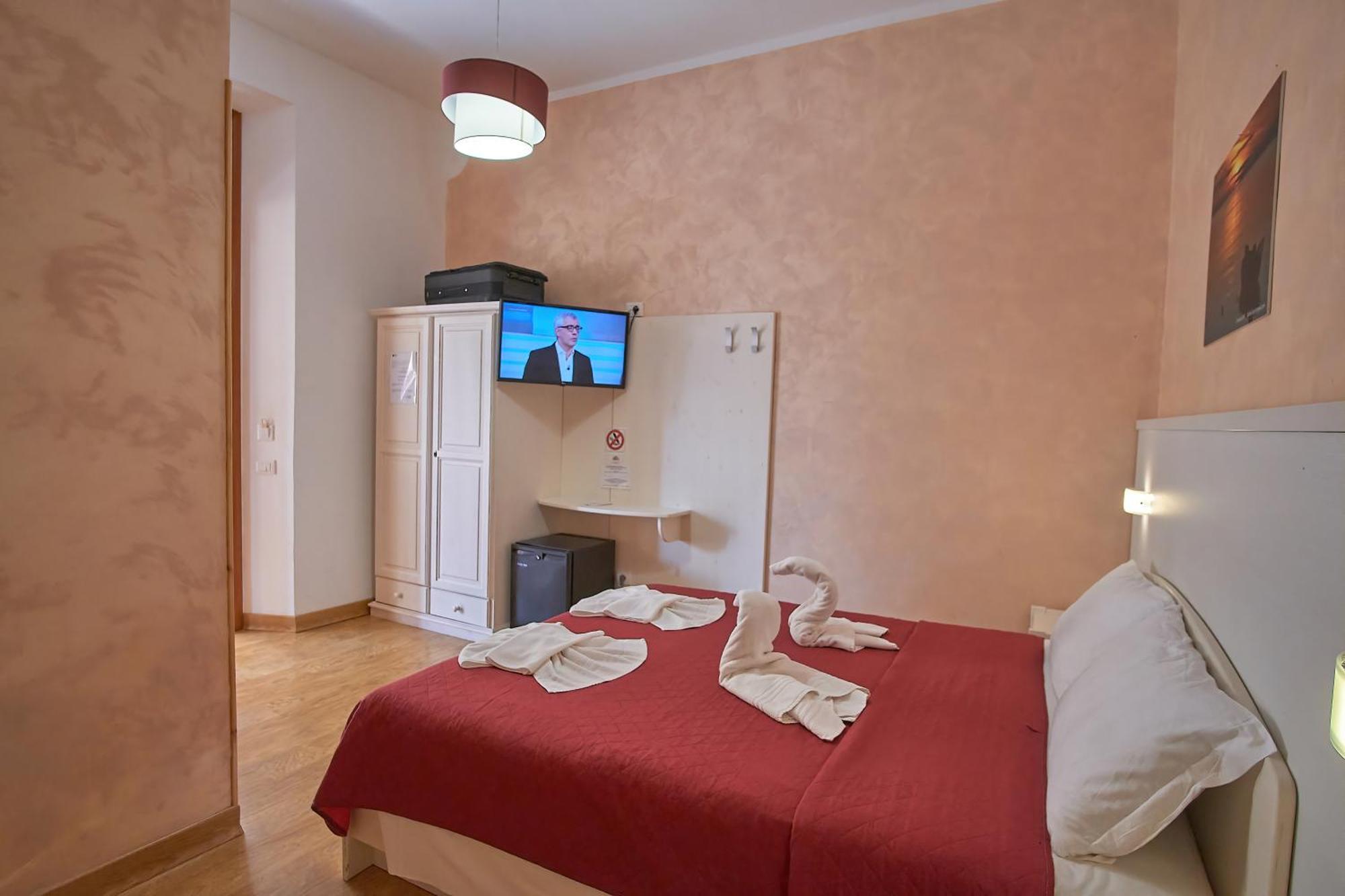 Comfort Triple Room