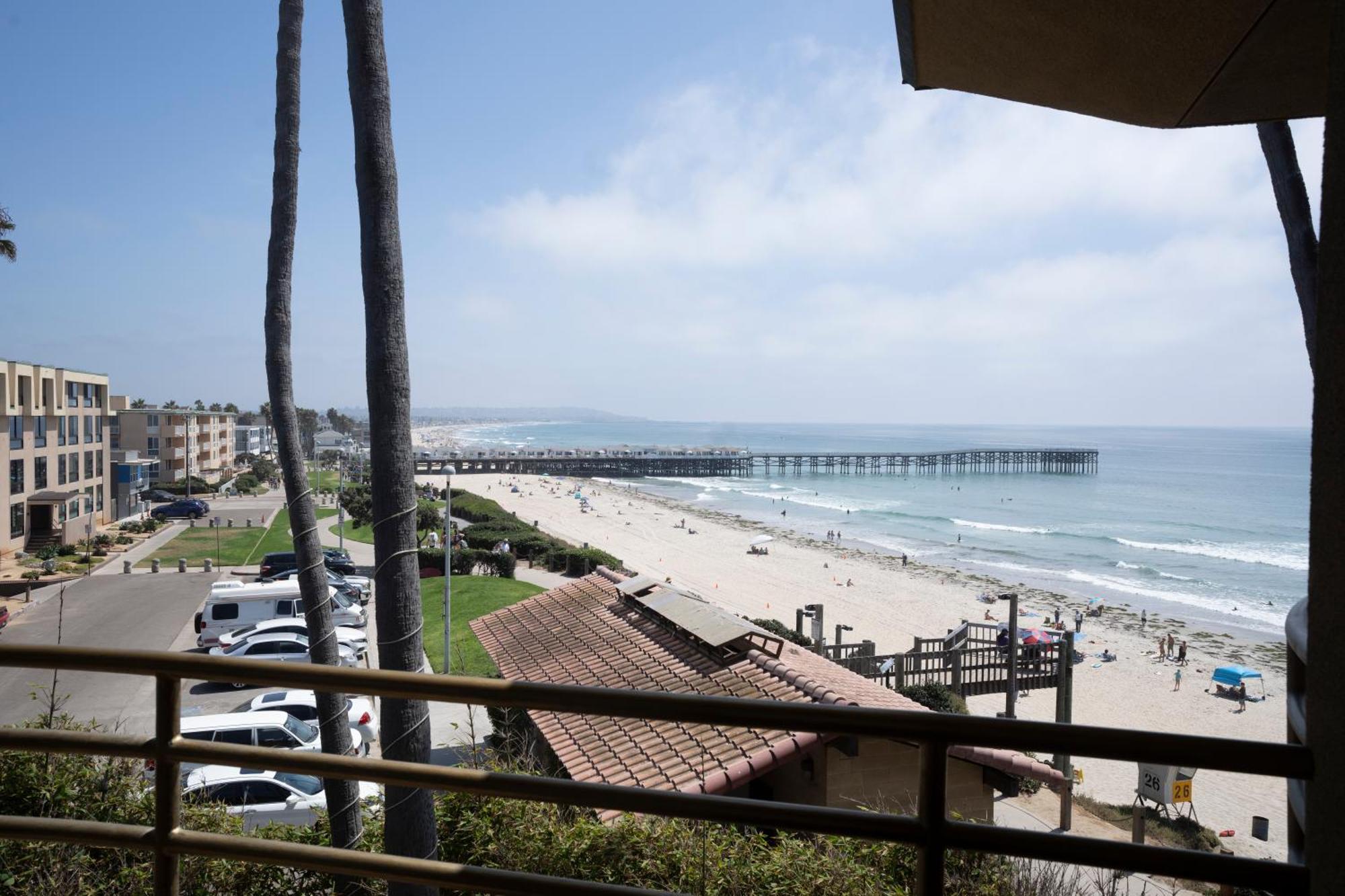 Partial Ocean View Standard ADA Accesible Room