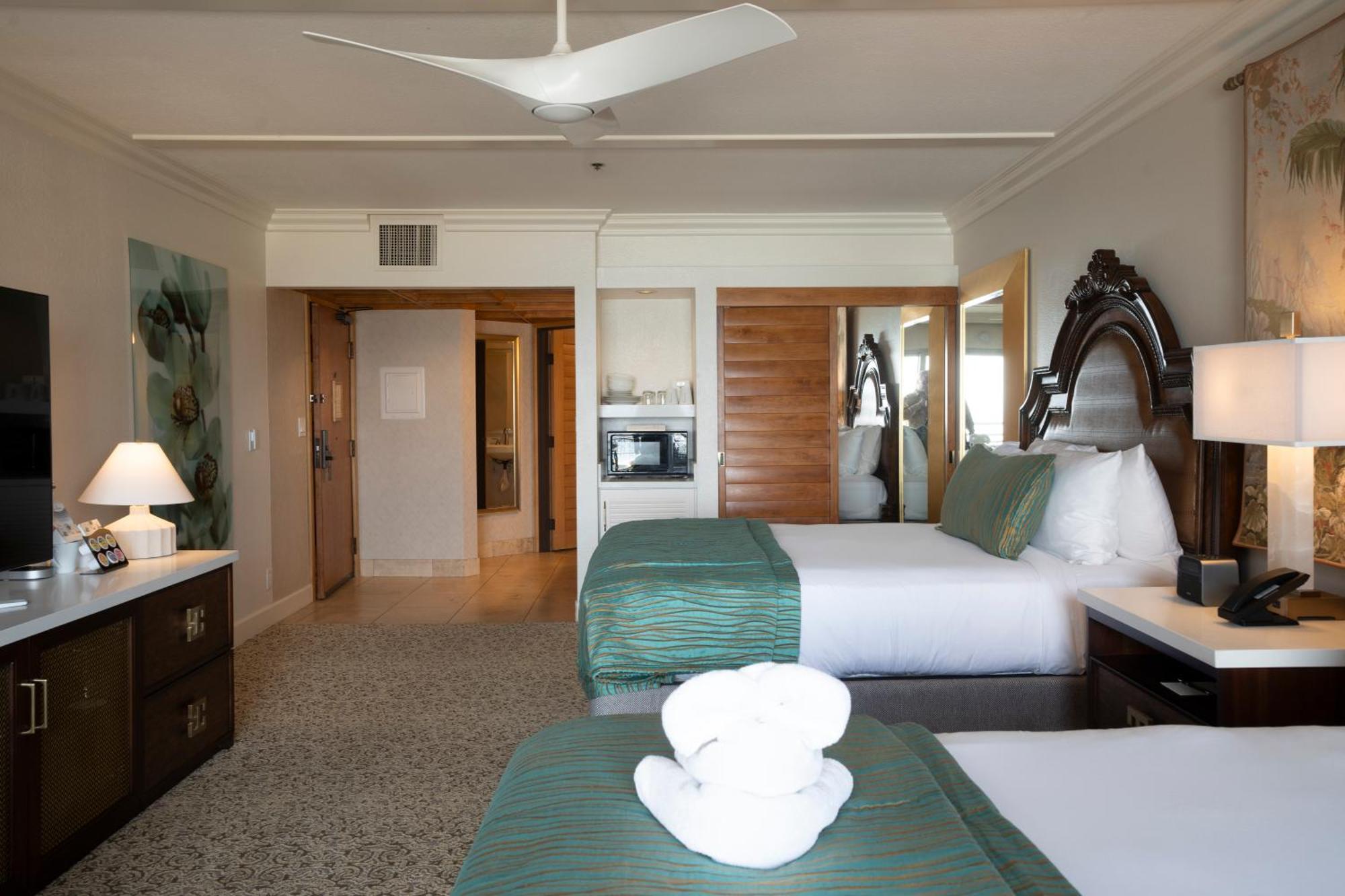 Partial Ocean View Standard ADA Accesible Room