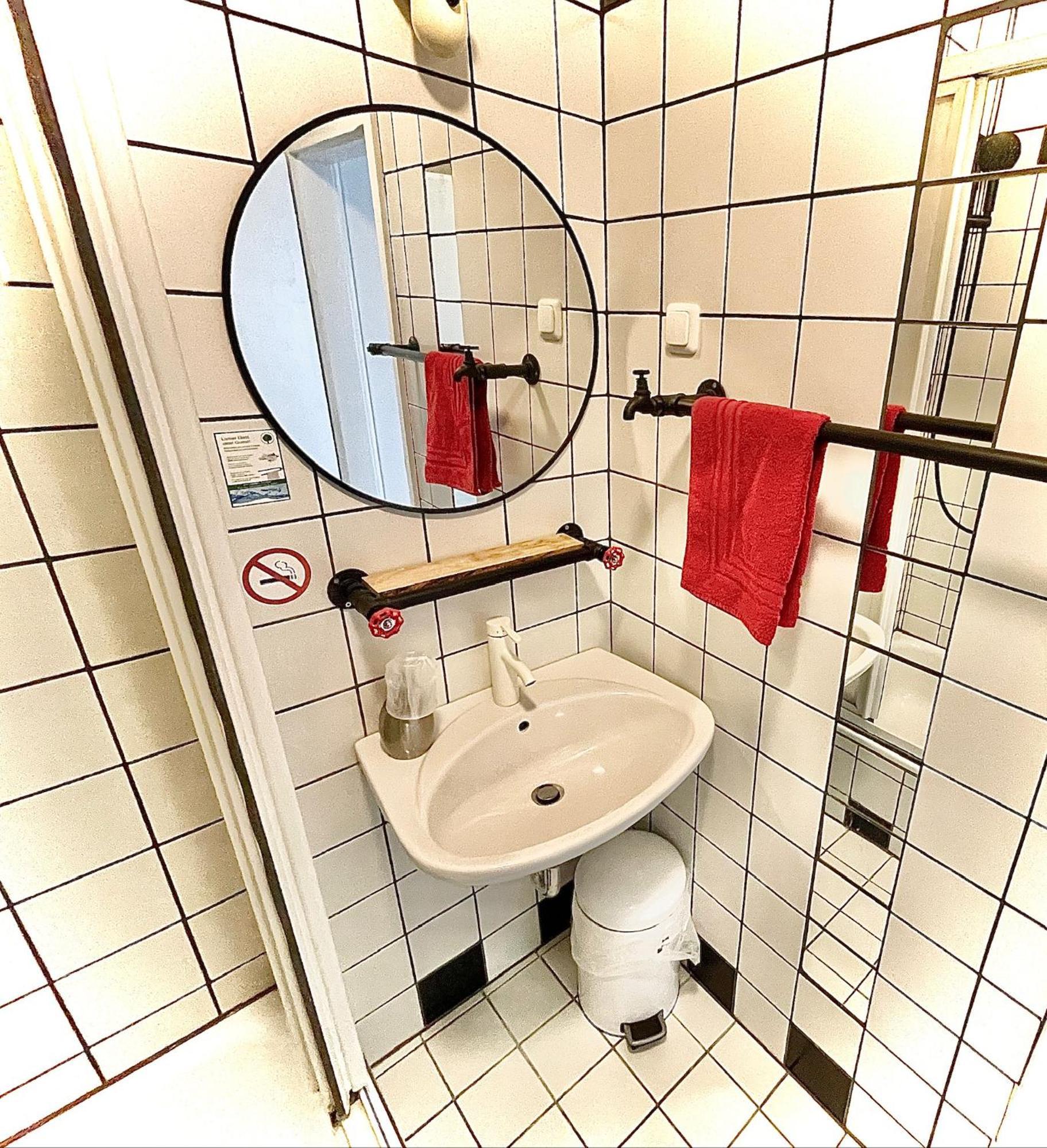 Double Room Private Bathroom