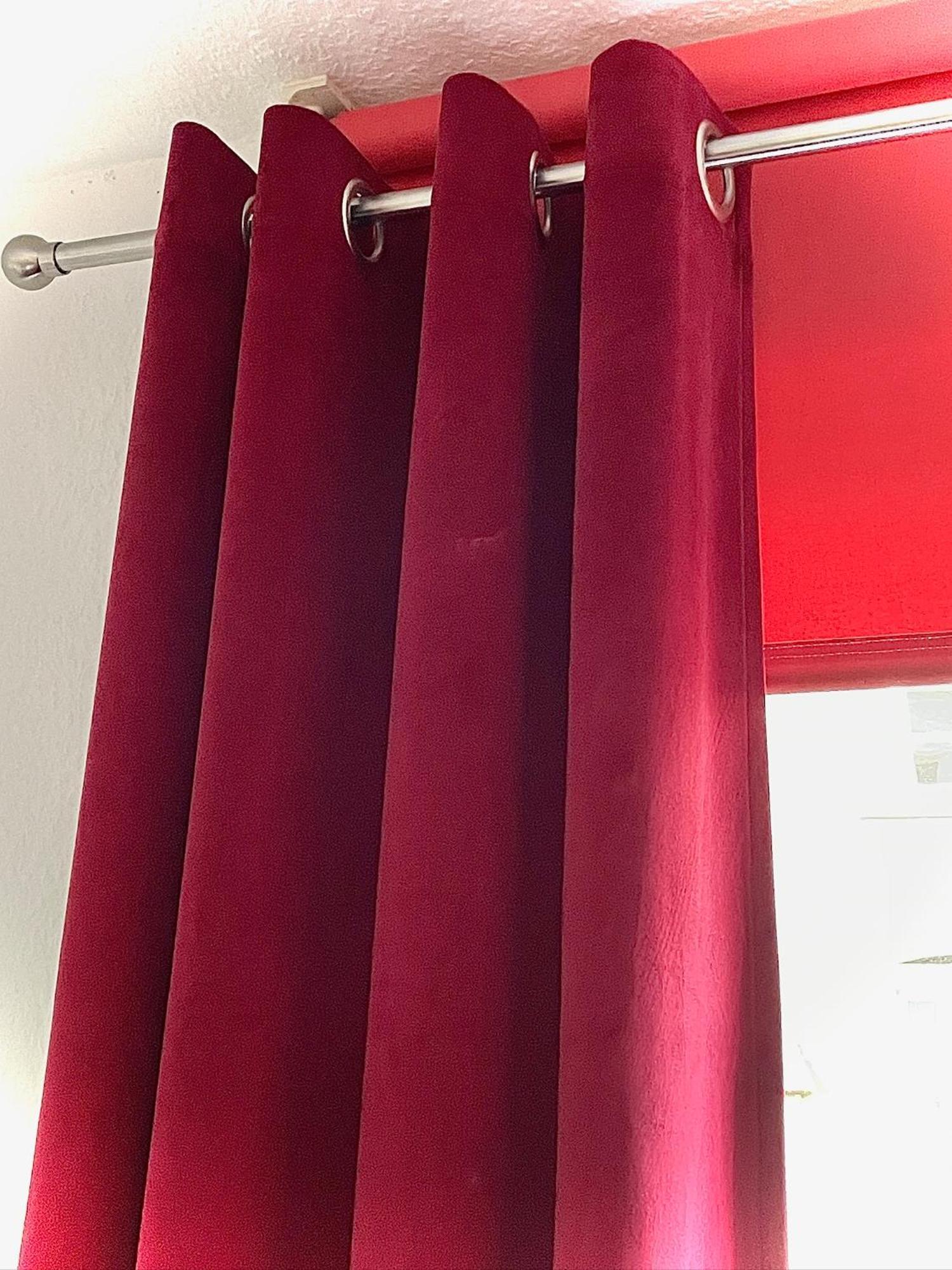 Single Room Shared Shower Toilet