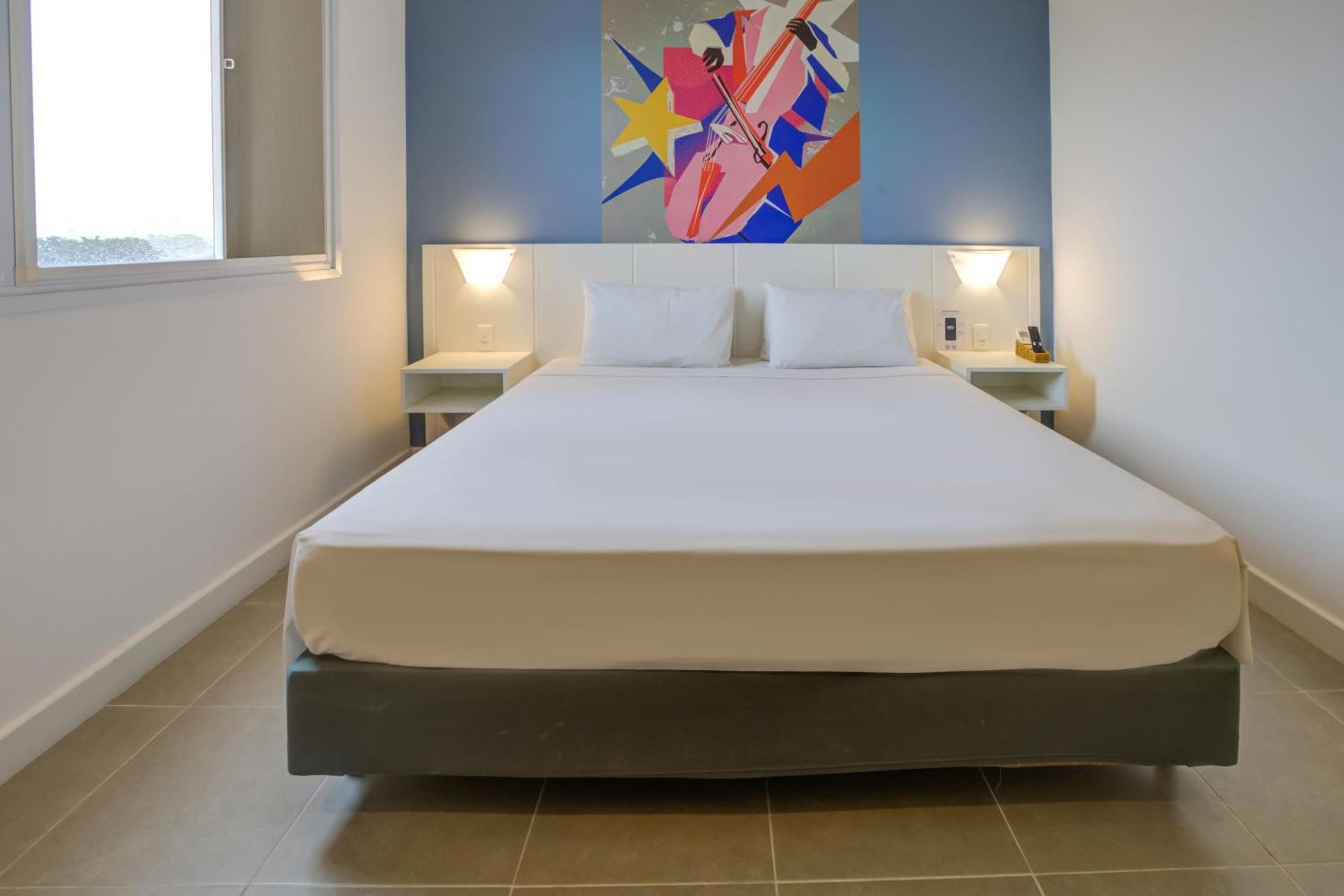 Standard Queen Room