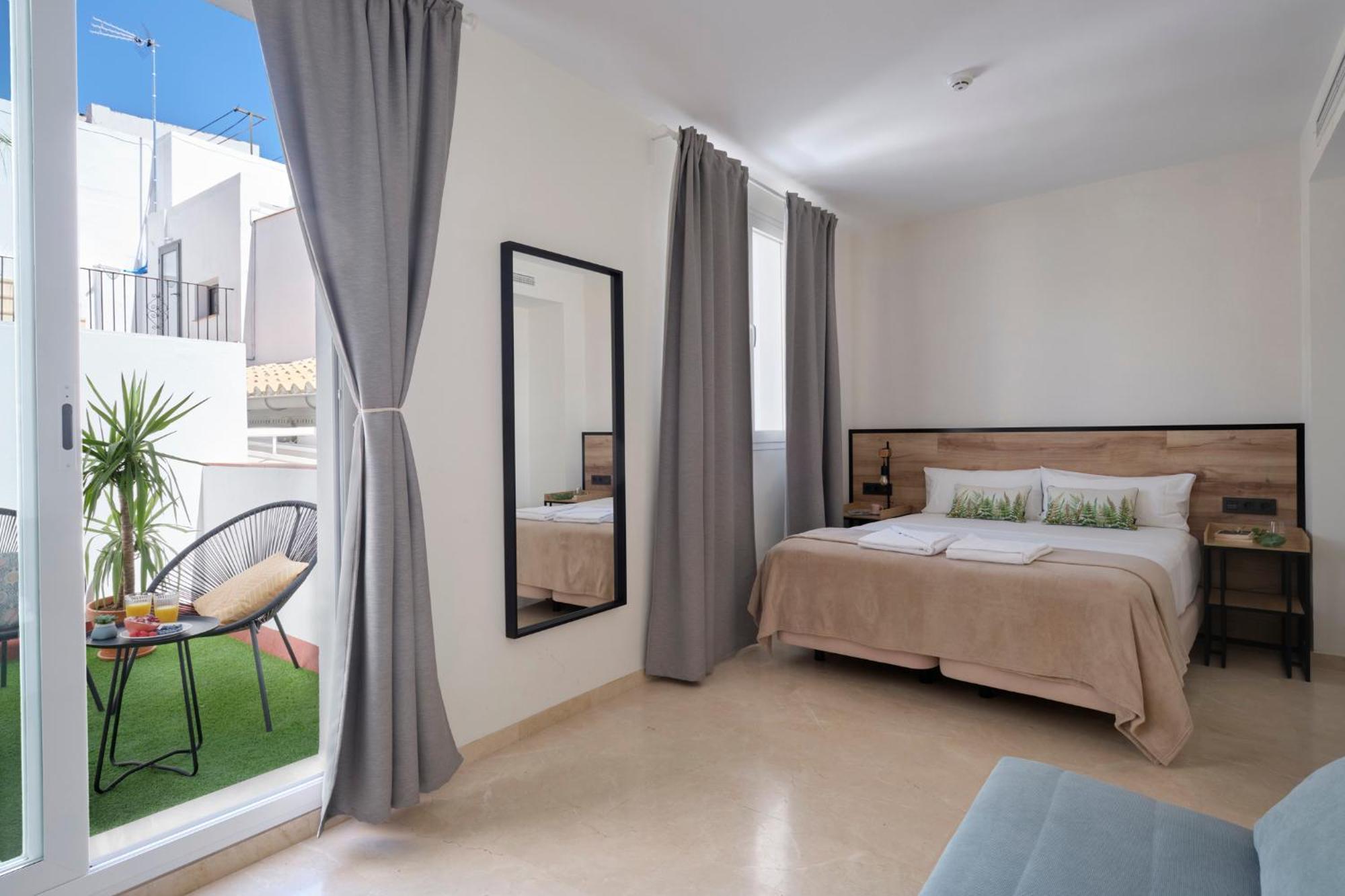 Quadruple Room Terrace