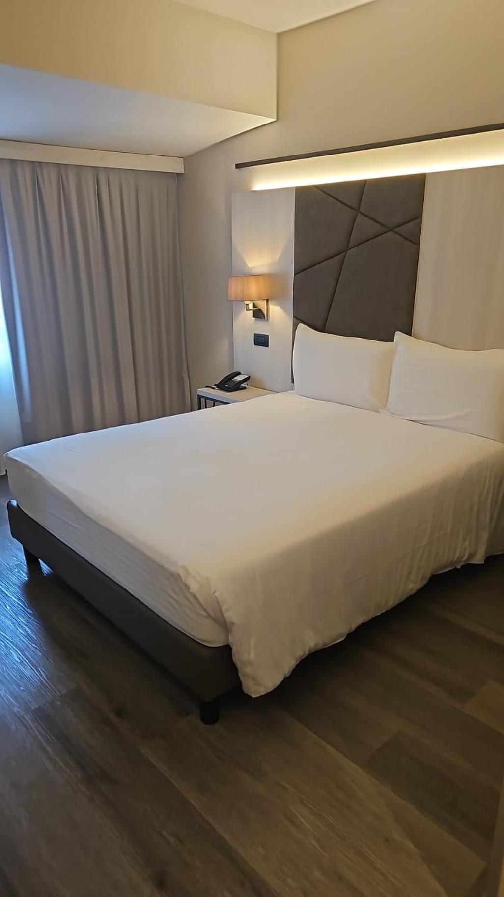 Double Room - Disability Access,1679640268:JPEG