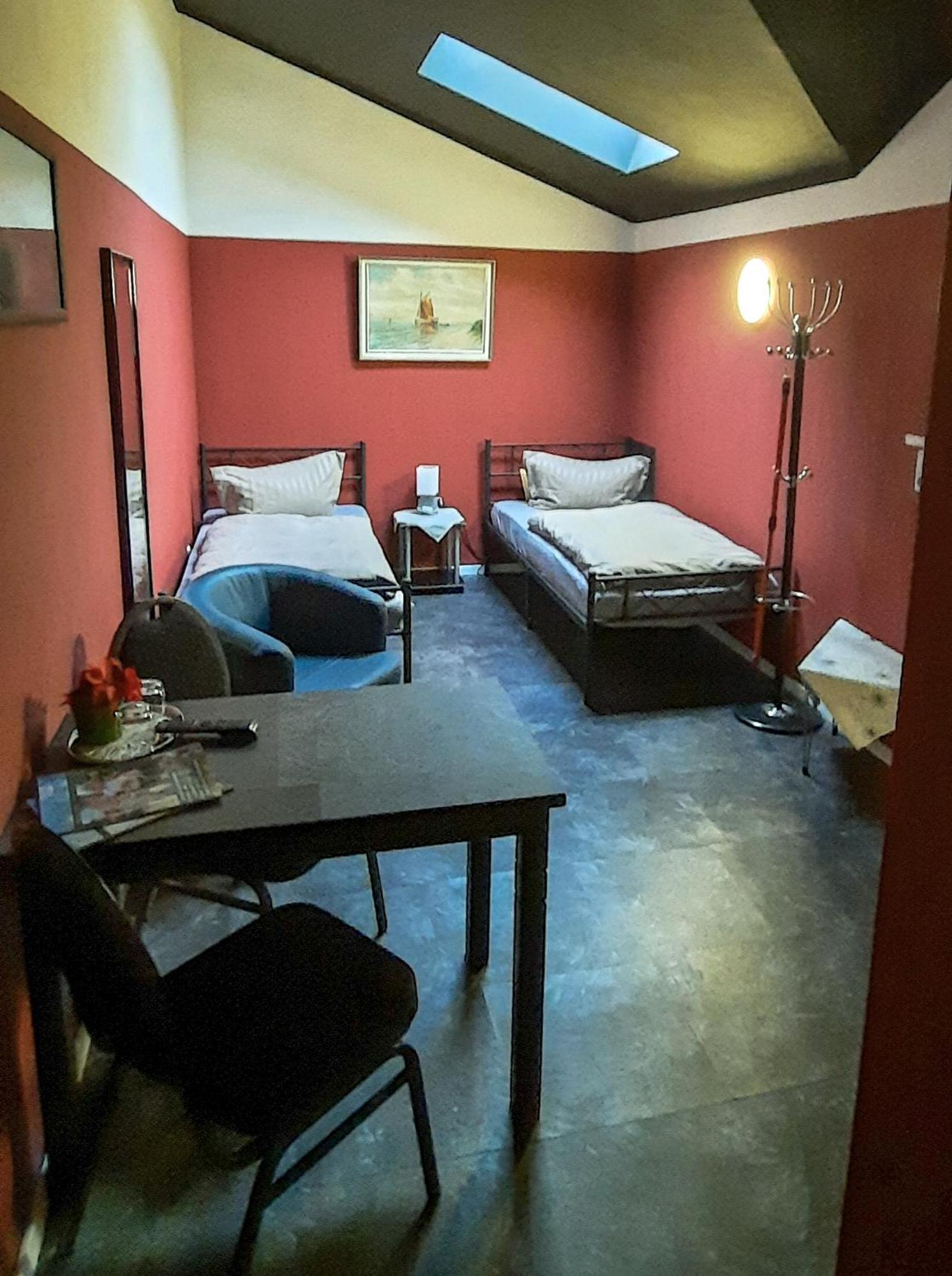 Double Room Private Bathroom