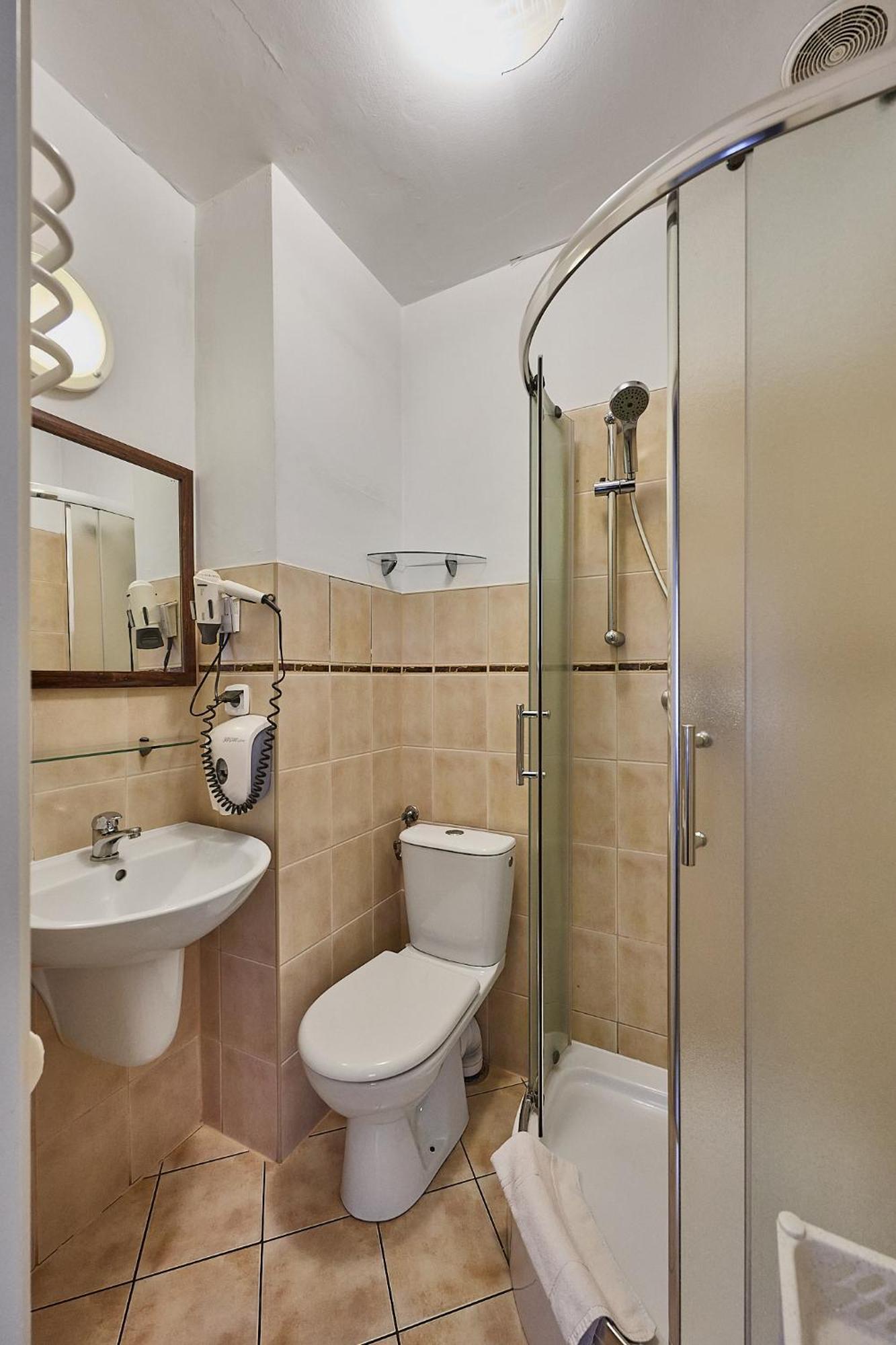 Budget Single Room