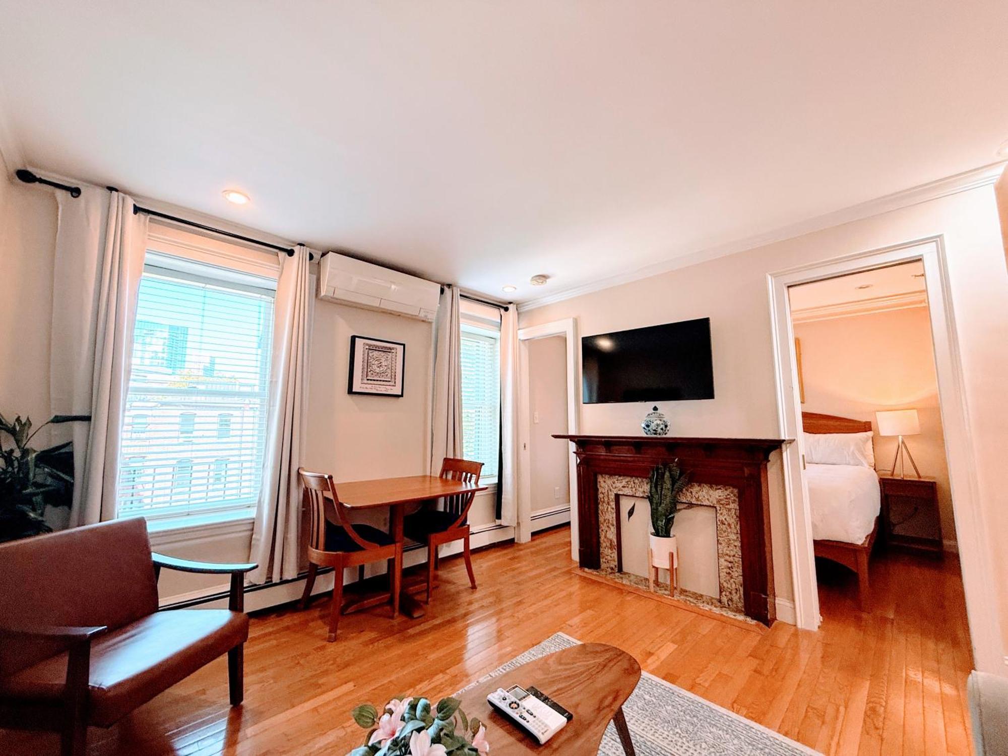 One-Bedroom Suite