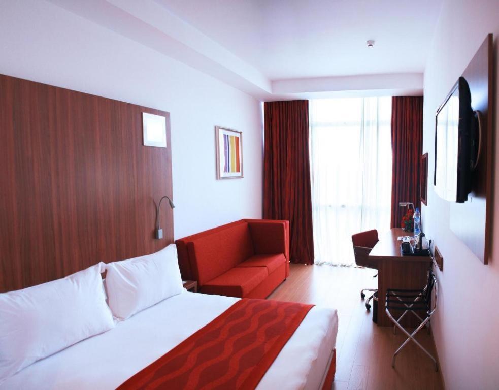 Queen Room A