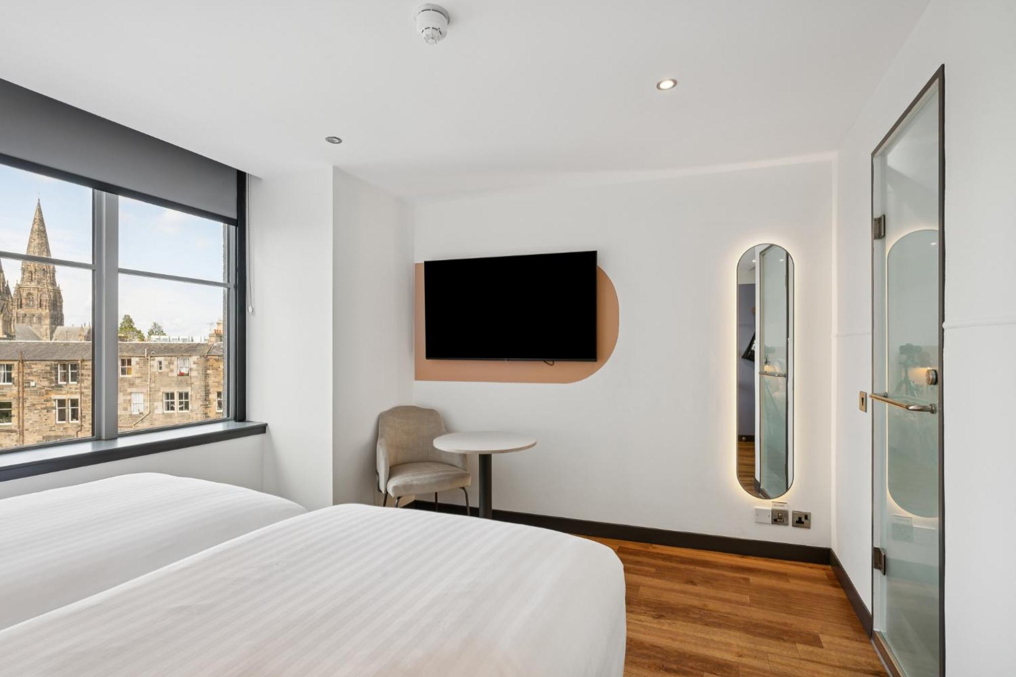 Cosy Twin Room,1680589037:JPEG