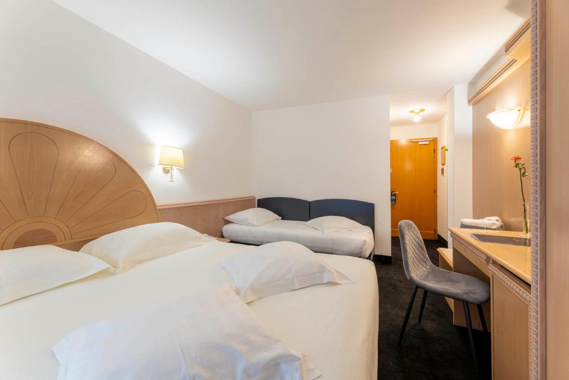 Comfort Triple Room