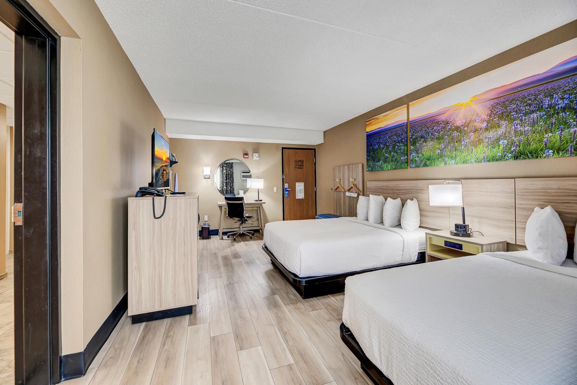 Queen Room Two Queen Beds Roll Shower Mobility Accessible or Non-Smoking,1698995285:JPEG
